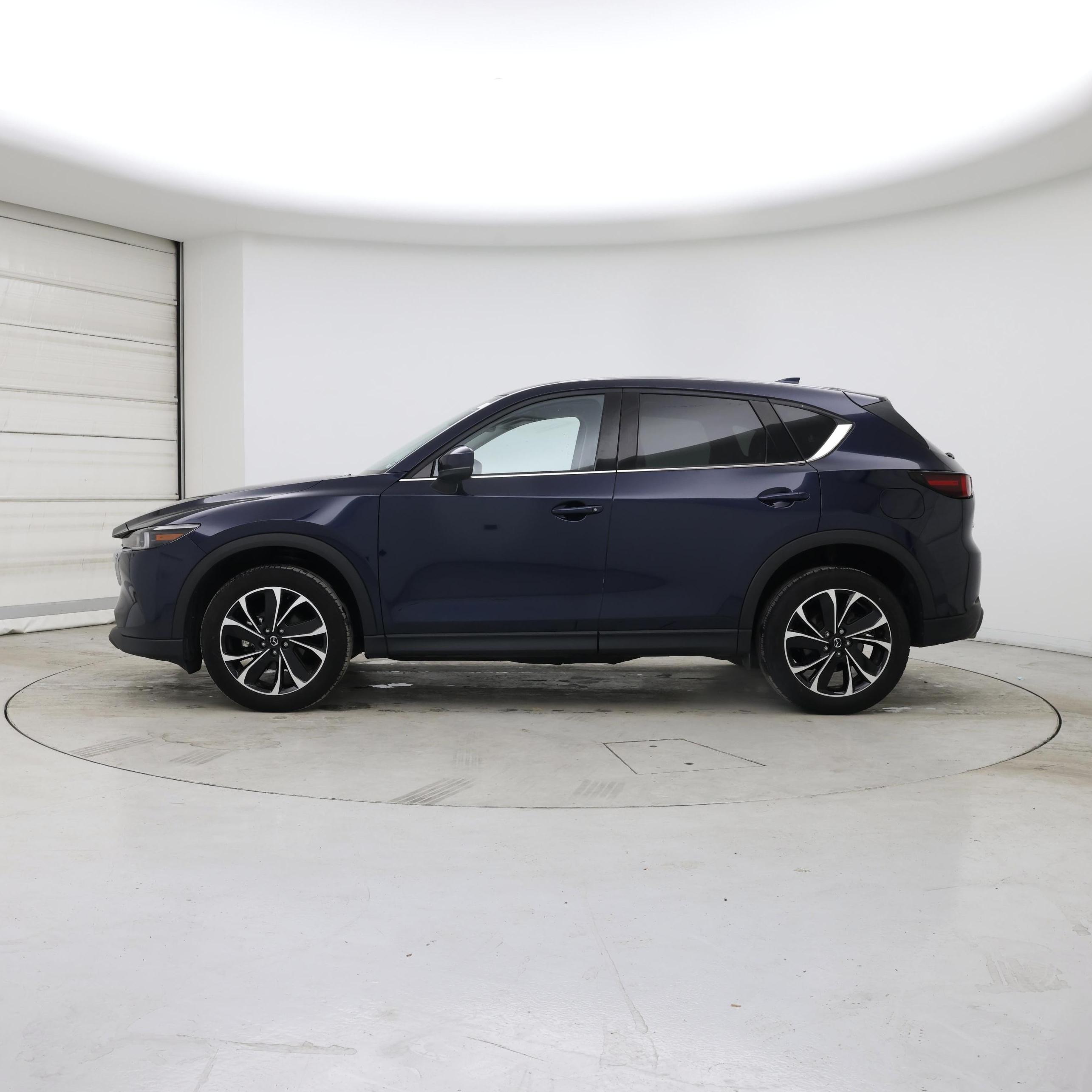 Thumbnail: 2023 Mazda CX-5 - 3