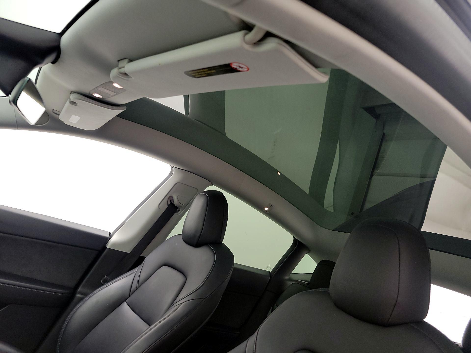 Thumbnail: 2021 Tesla Model Y - 17