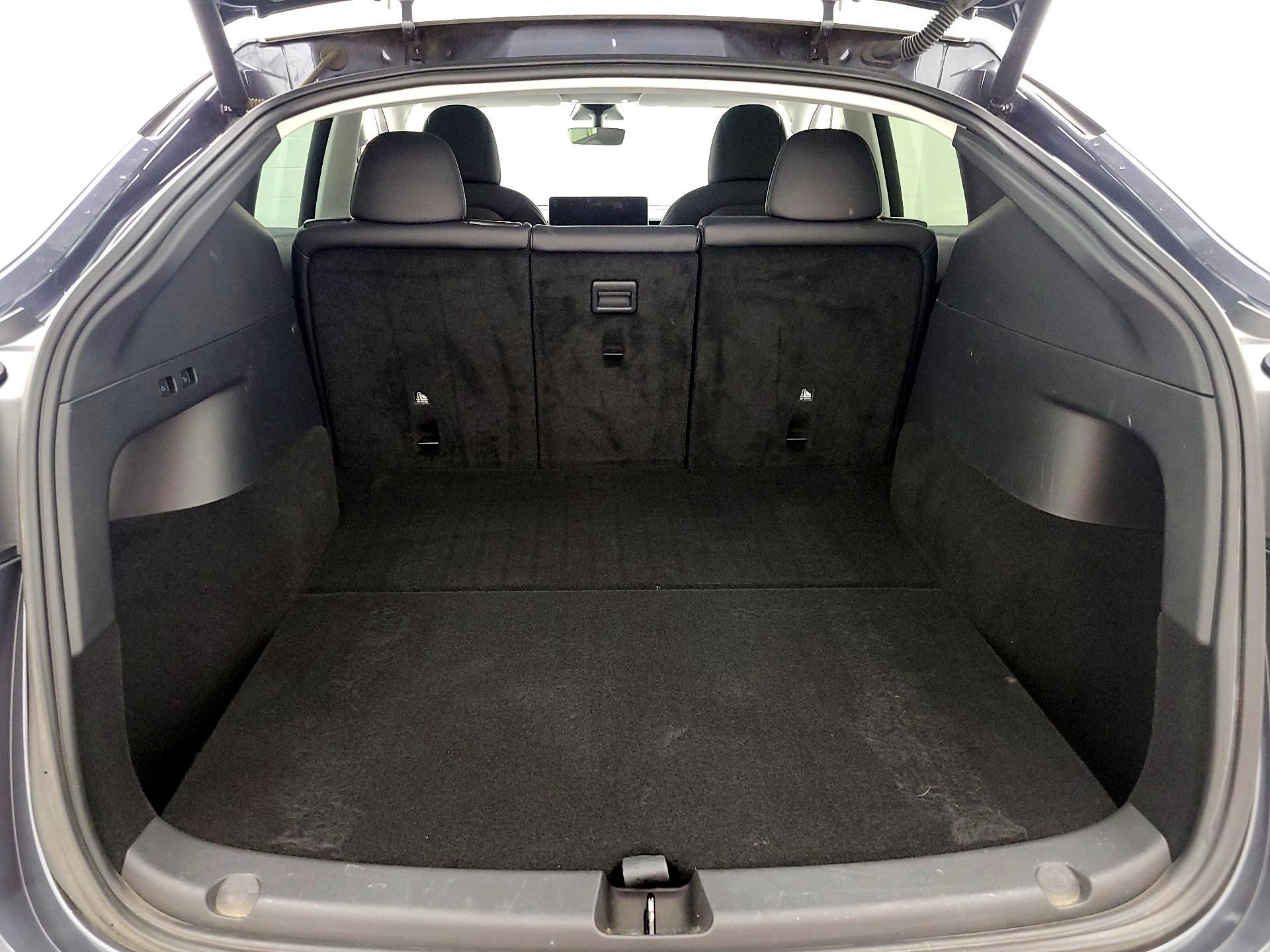 Thumbnail: 2021 Tesla Model Y - 19