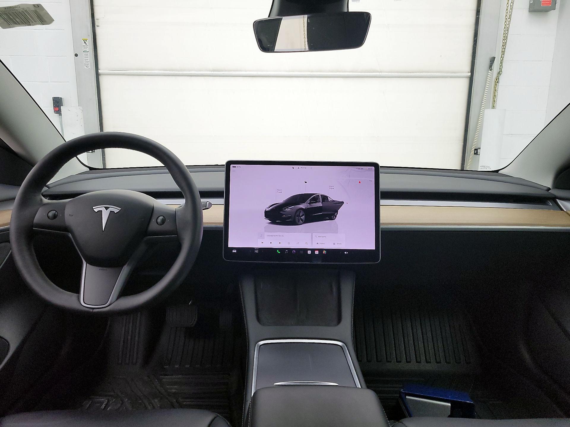 Thumbnail: 2023 Tesla Model 3 - 9