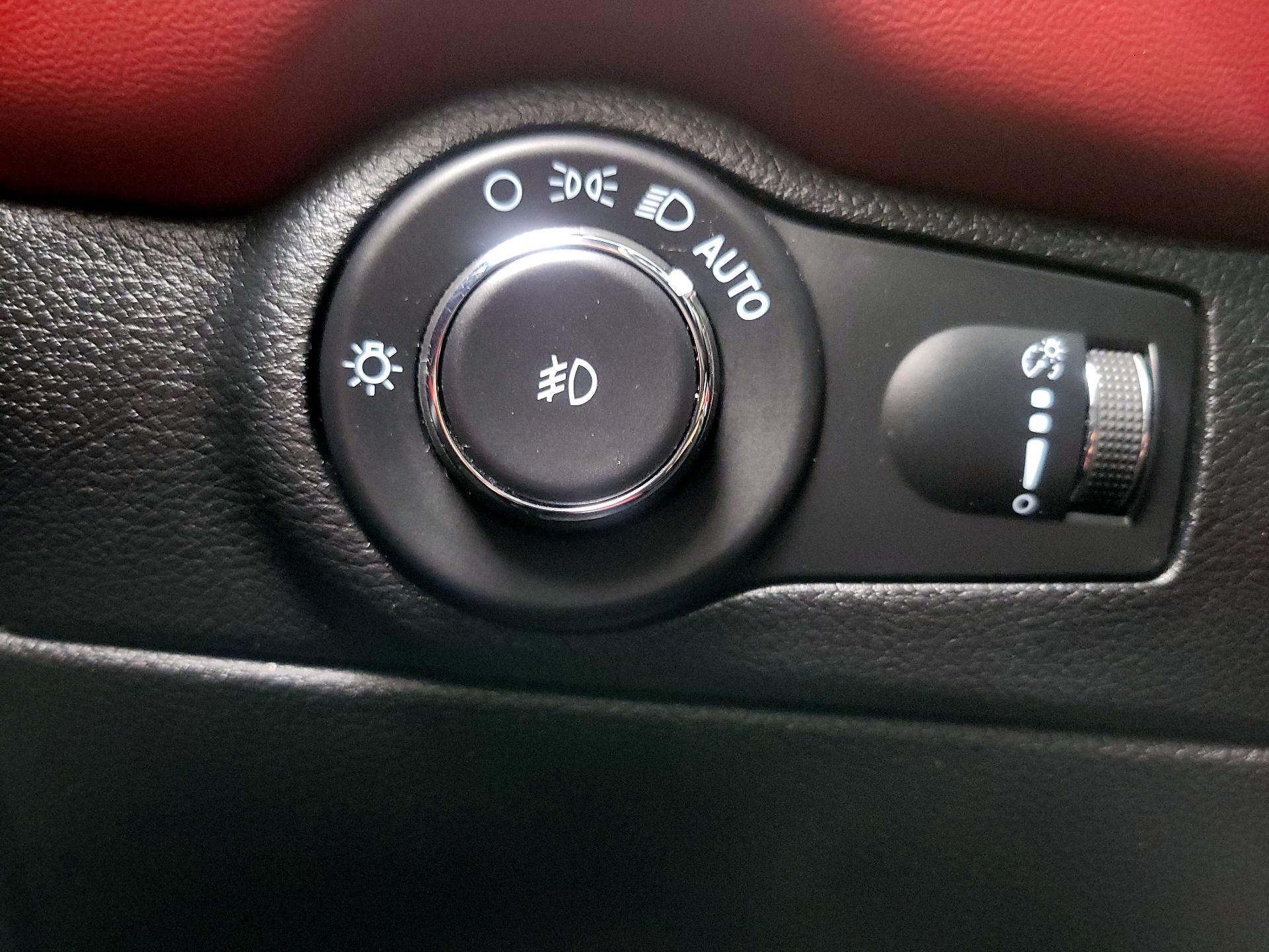 Thumbnail: 2021 Dodge Durango - 13