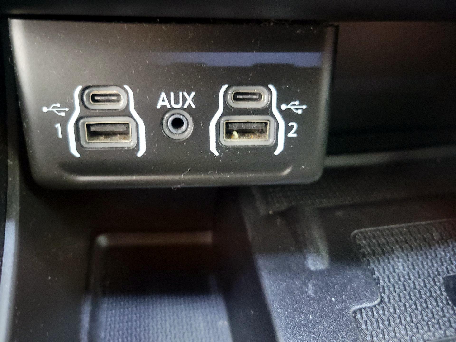 Thumbnail: 2021 Dodge Durango - 18