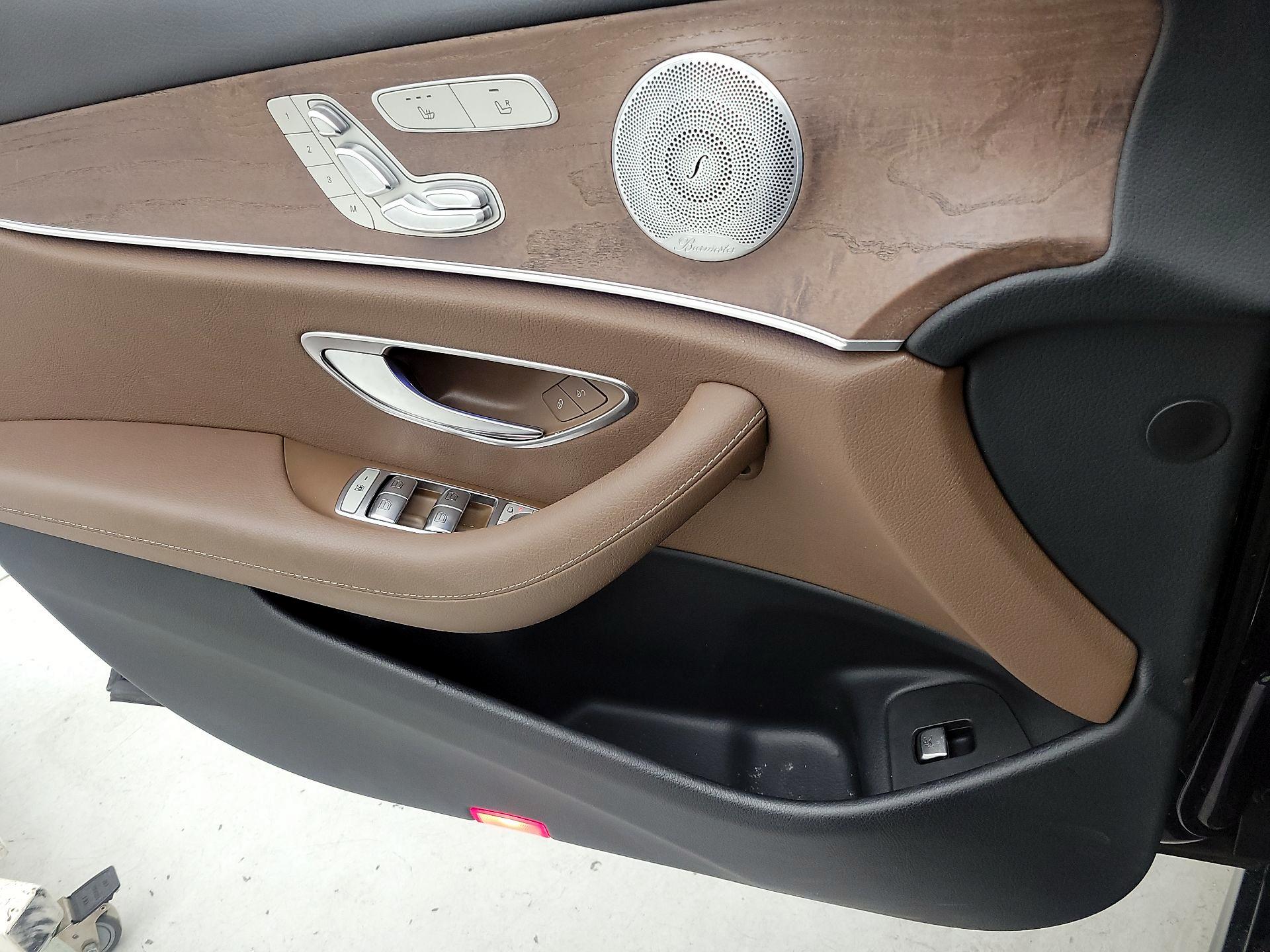 Thumbnail: 2017 Mercedes-Benz E-Class - 12