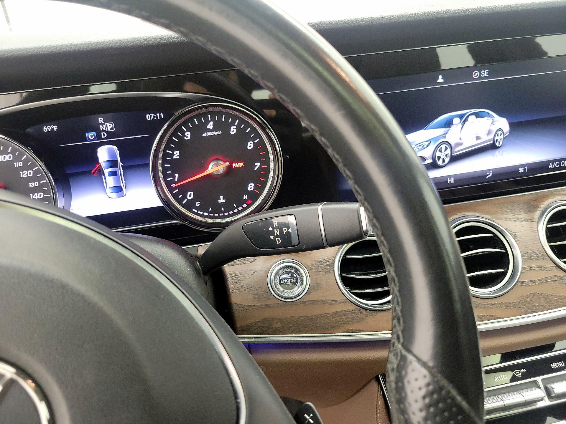 Thumbnail: 2017 Mercedes-Benz E-Class - 17