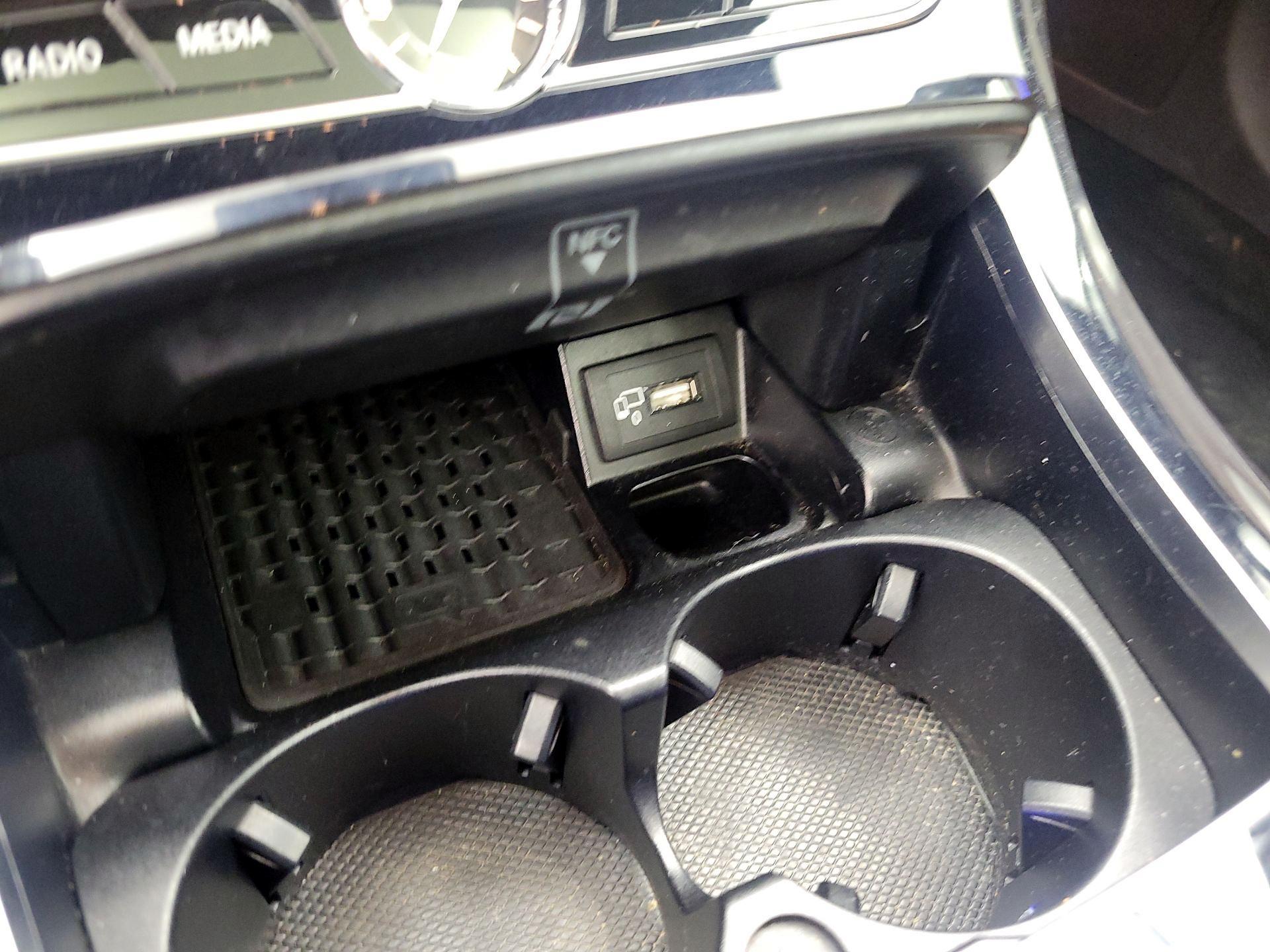 Thumbnail: 2017 Mercedes-Benz E-Class - 18