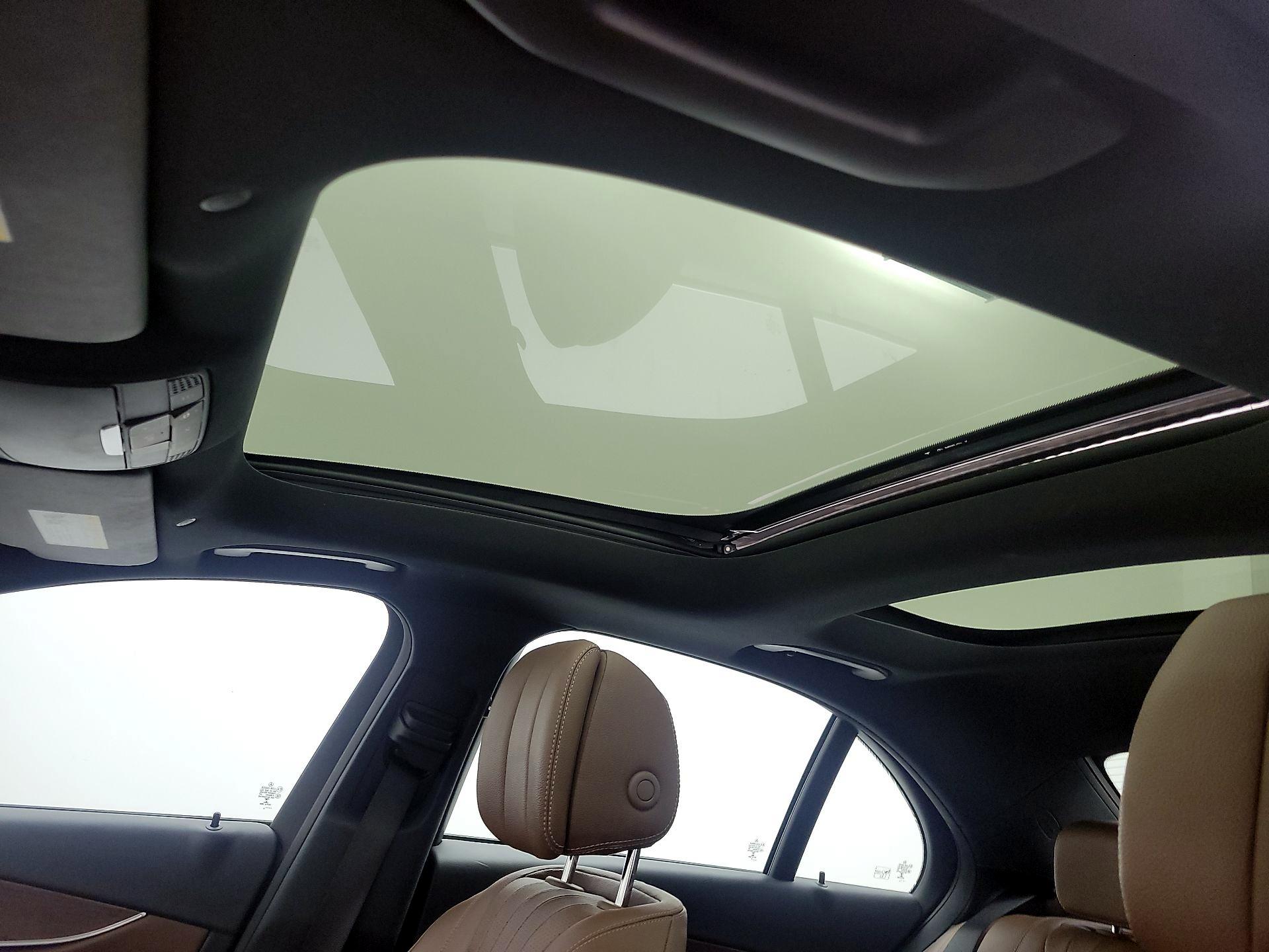 Thumbnail: 2017 Mercedes-Benz E-Class - 19