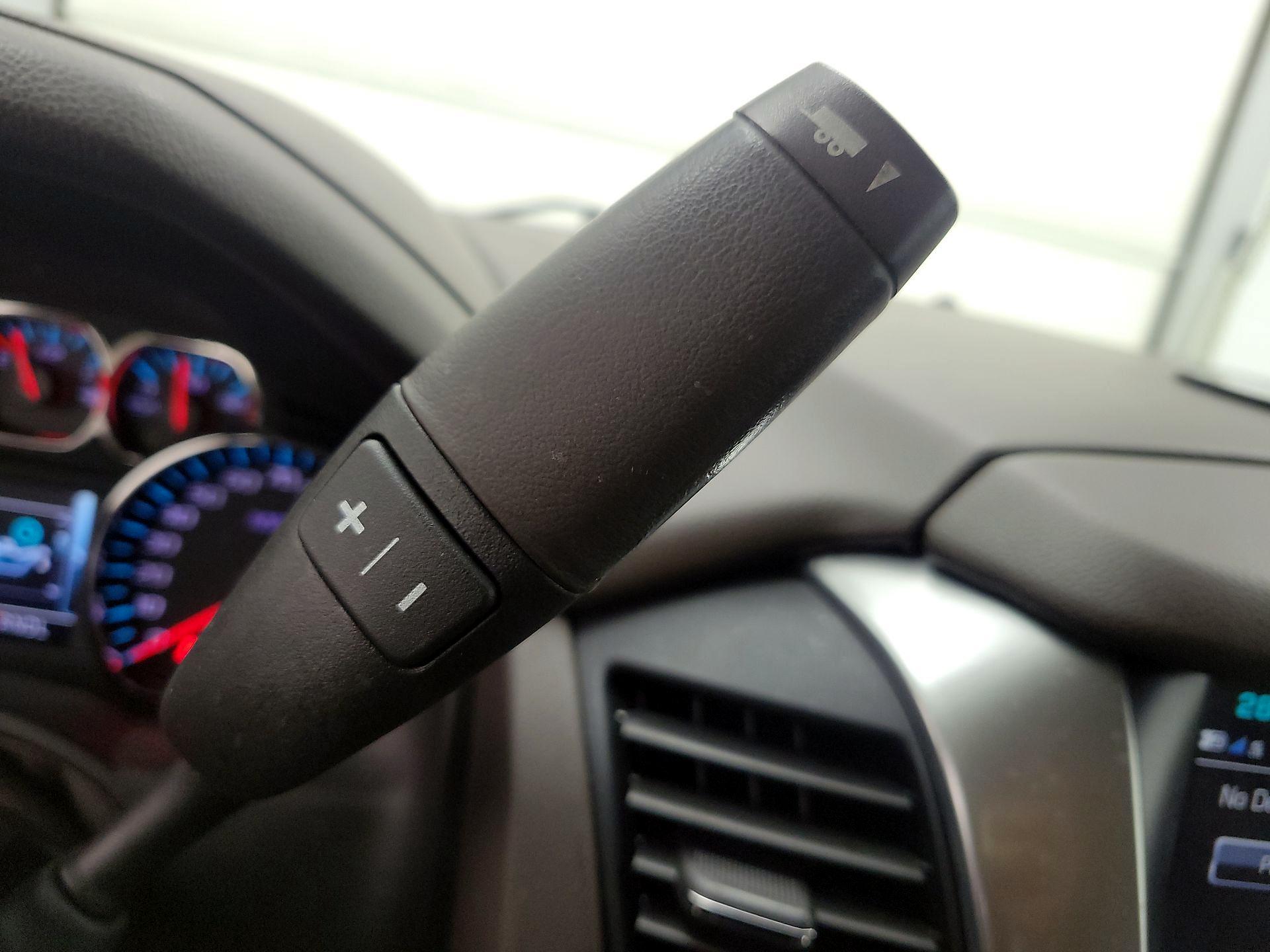 Thumbnail: 2020 Chevrolet Tahoe - 17