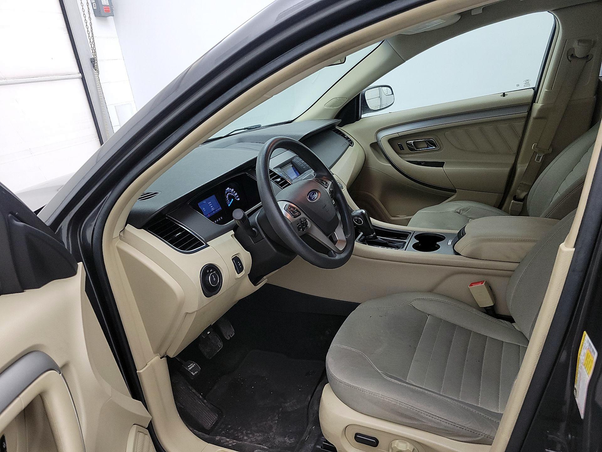 Thumbnail: 2016 Ford Taurus - 11