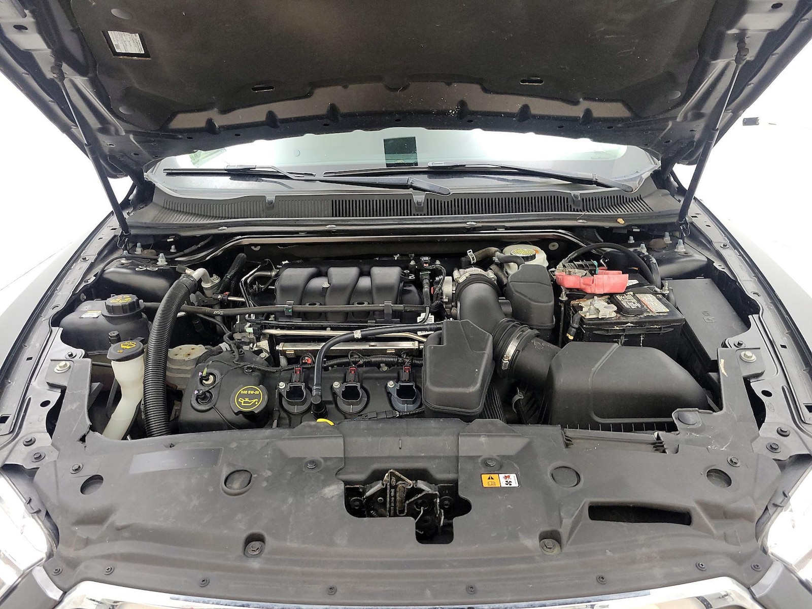 2016 Ford Taurus SE - Photo 22