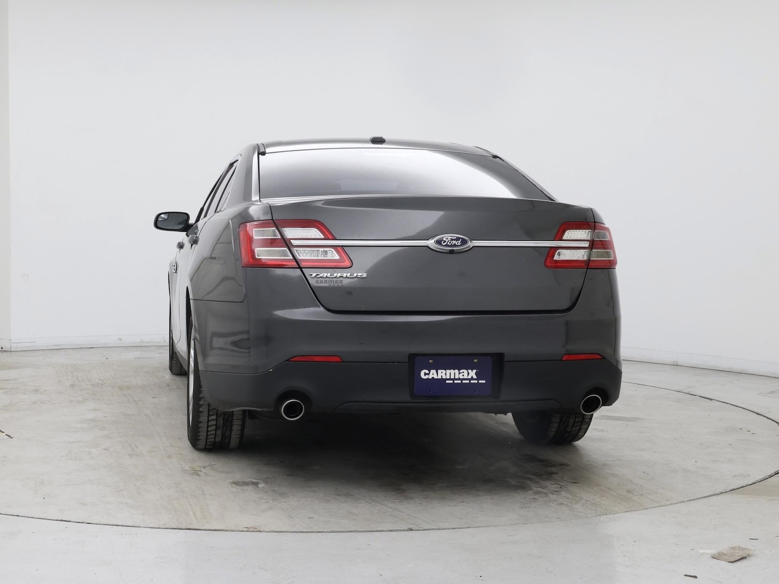 2016 Ford Taurus SE - Photo 7