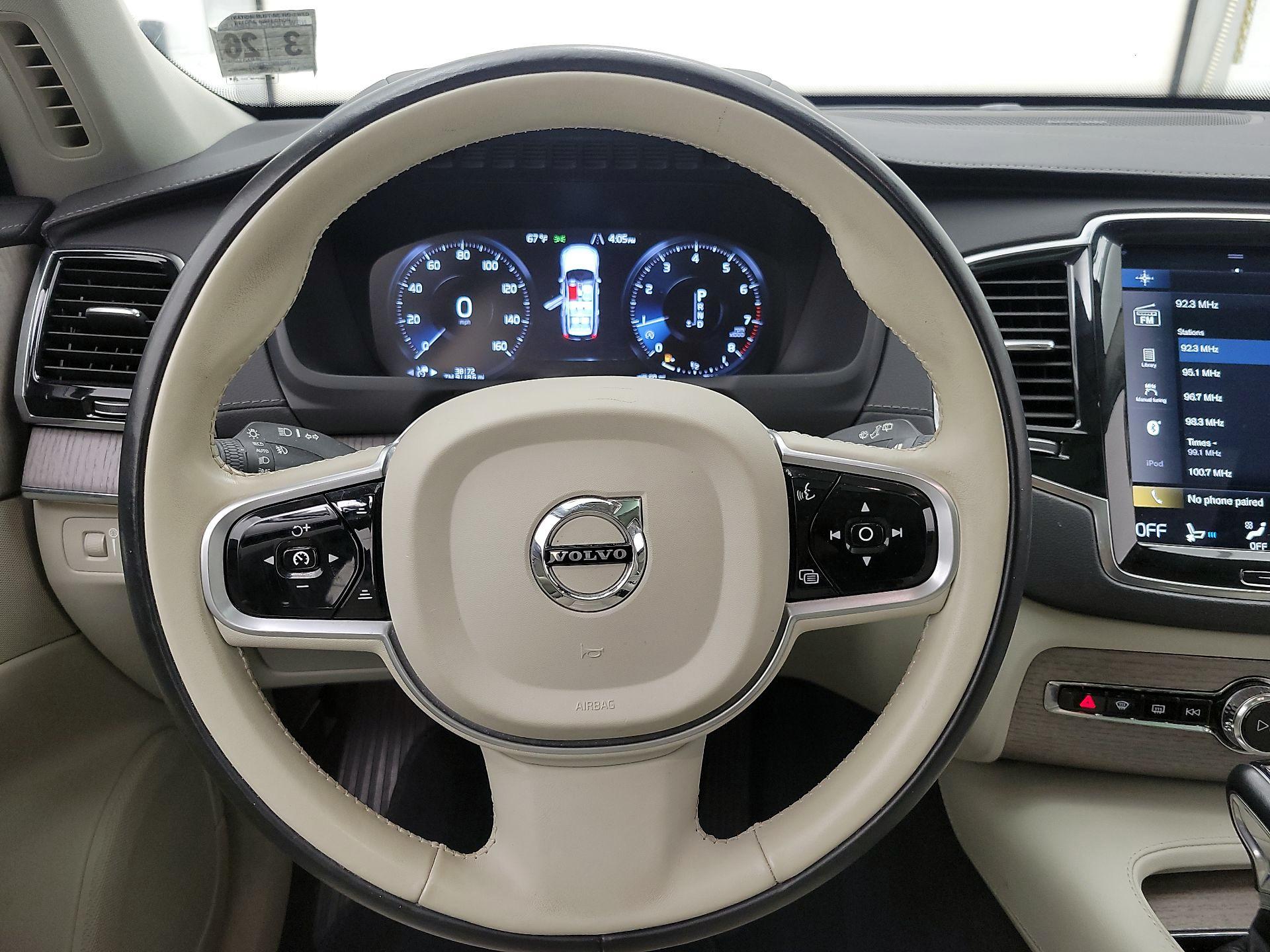 Thumbnail: 2021 Volvo XC90 - 10