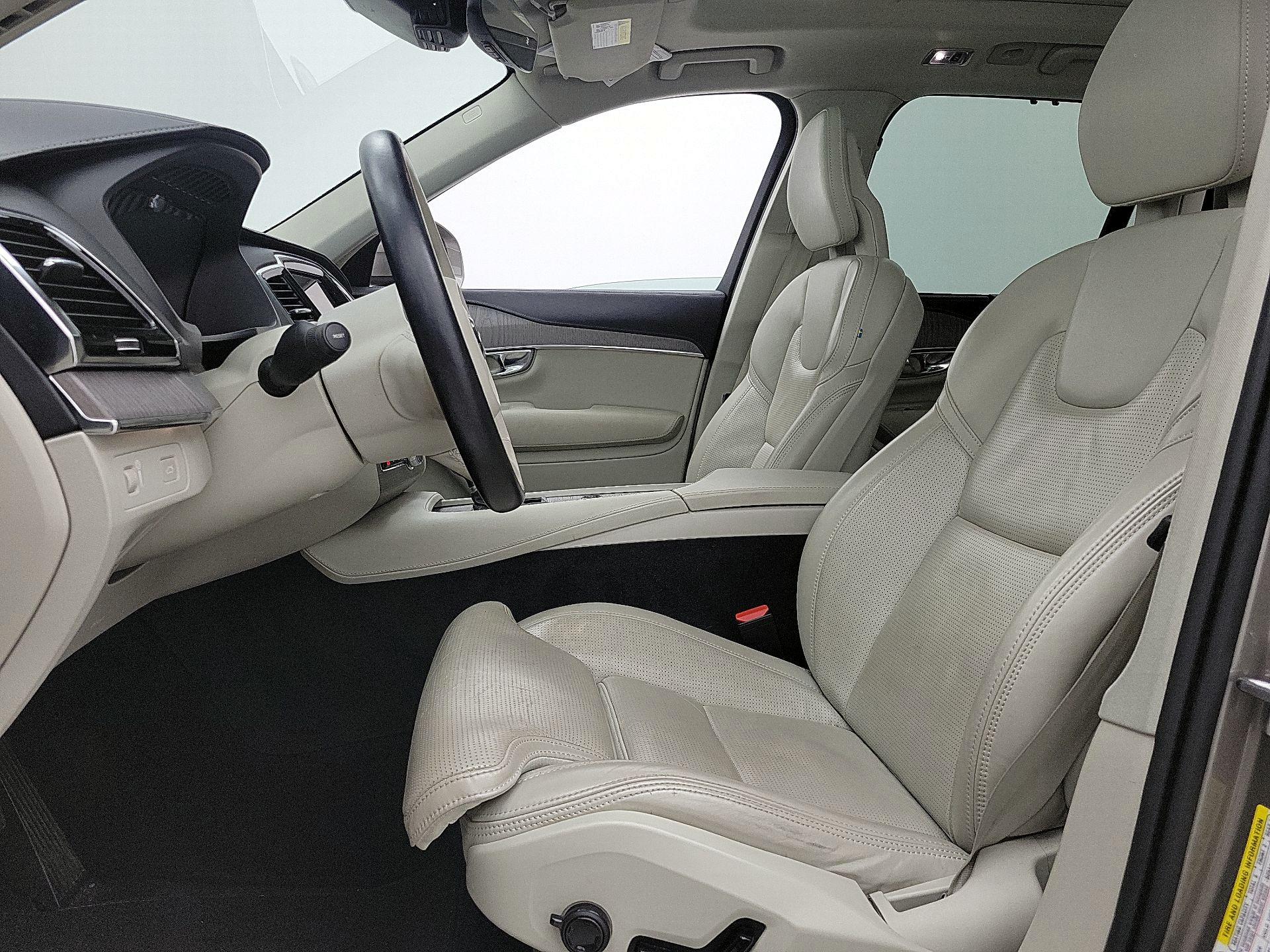 Thumbnail: 2021 Volvo XC90 - 11