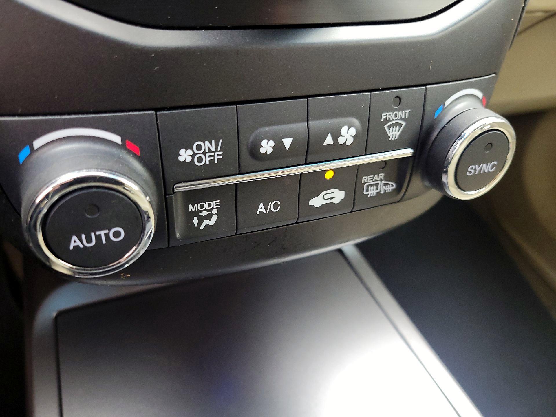 Thumbnail: 2015 Acura RDX - 16