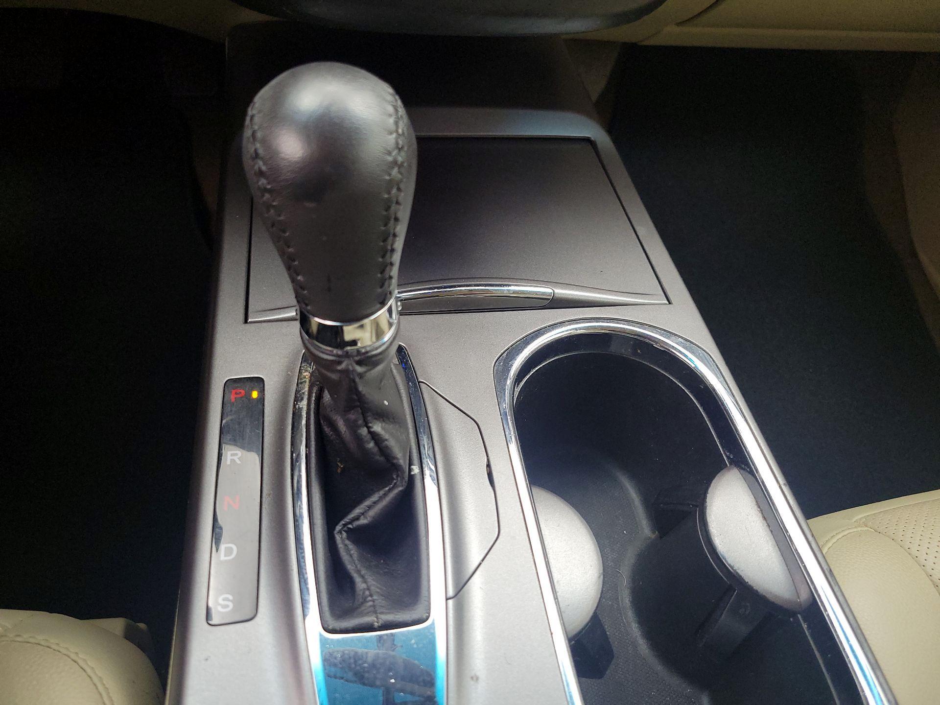 Thumbnail: 2015 Acura RDX - 17