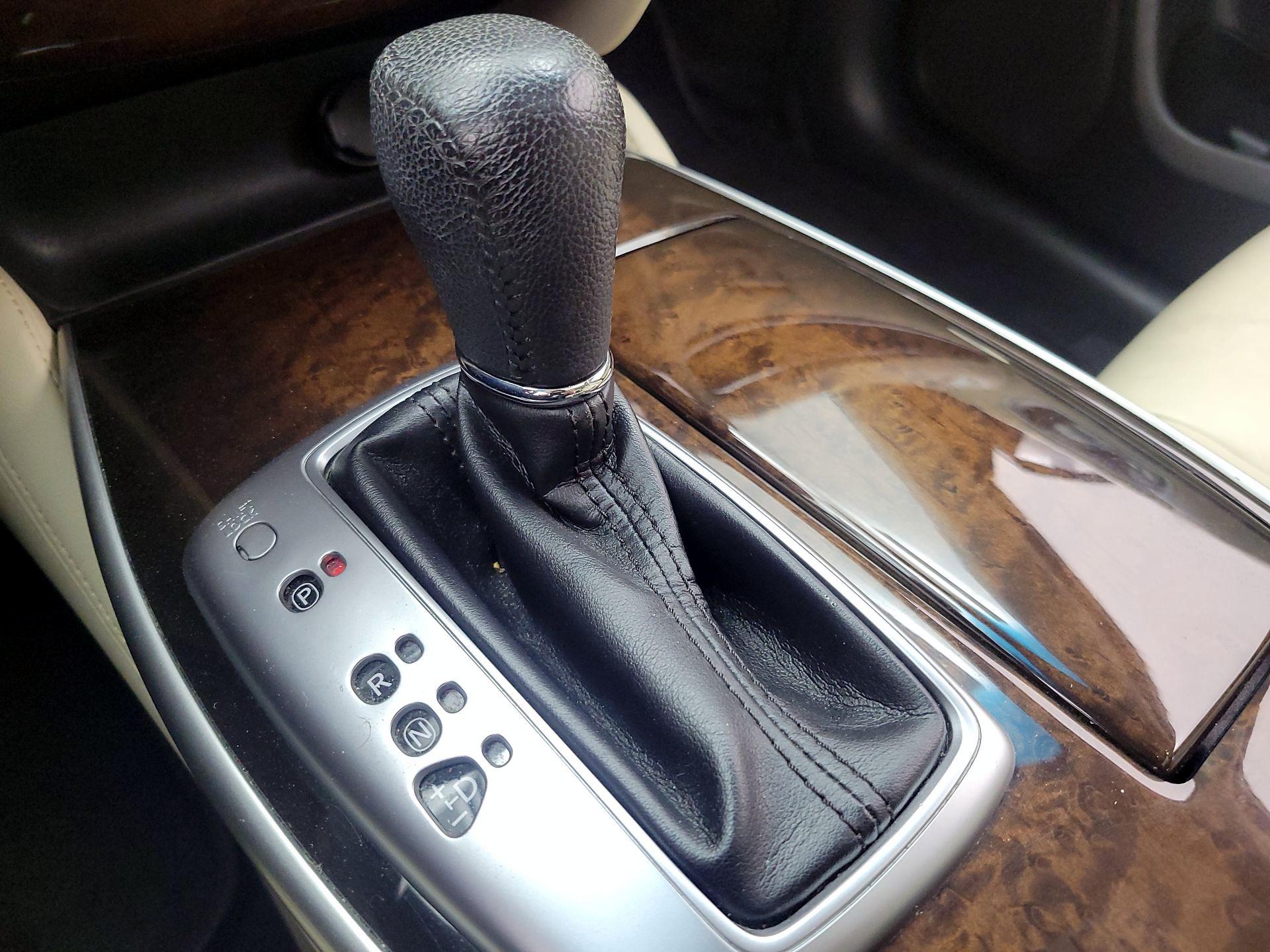 Thumbnail: 2015 INFINITI QX60 - 18