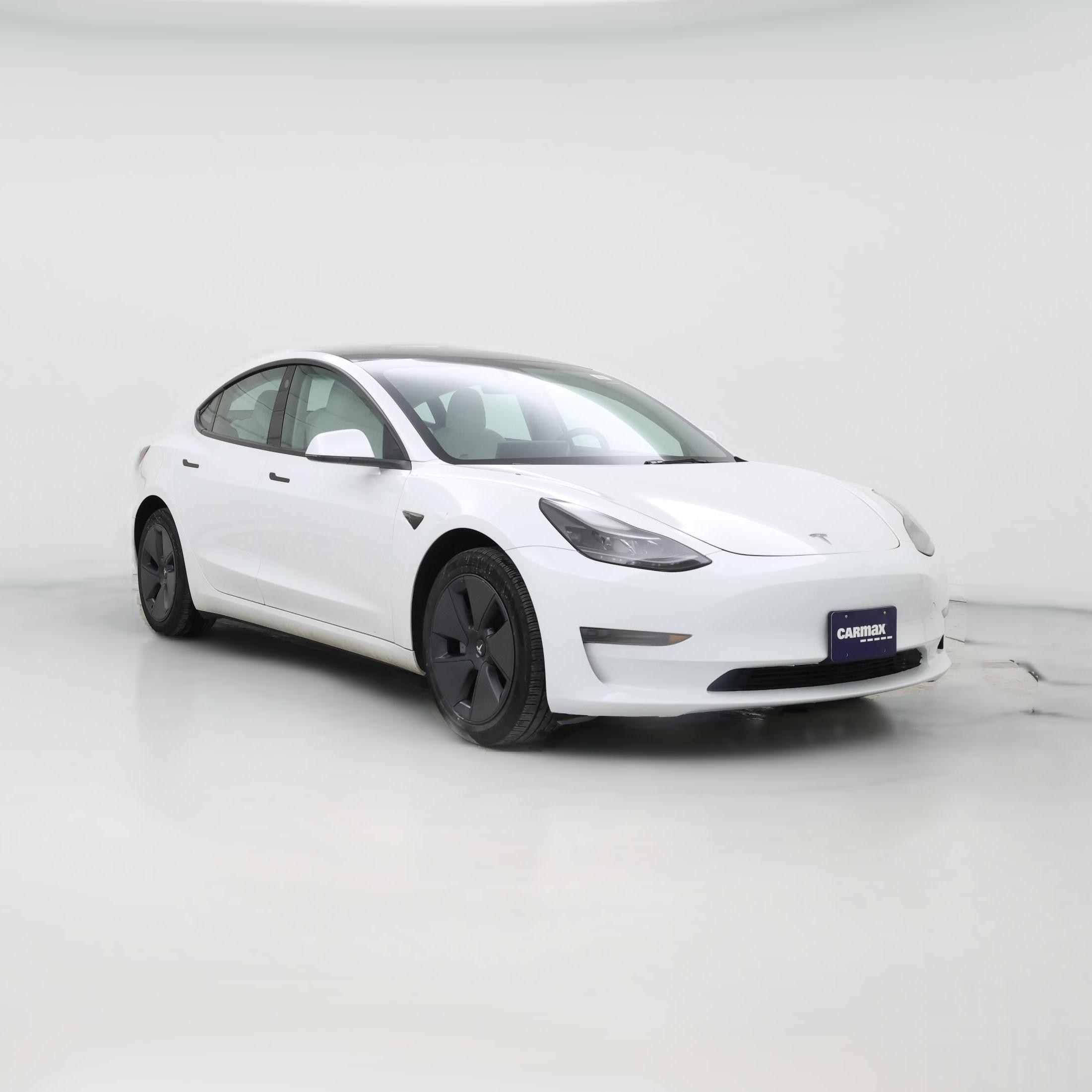 Thumbnail: 2023 Tesla Model 3 - 1