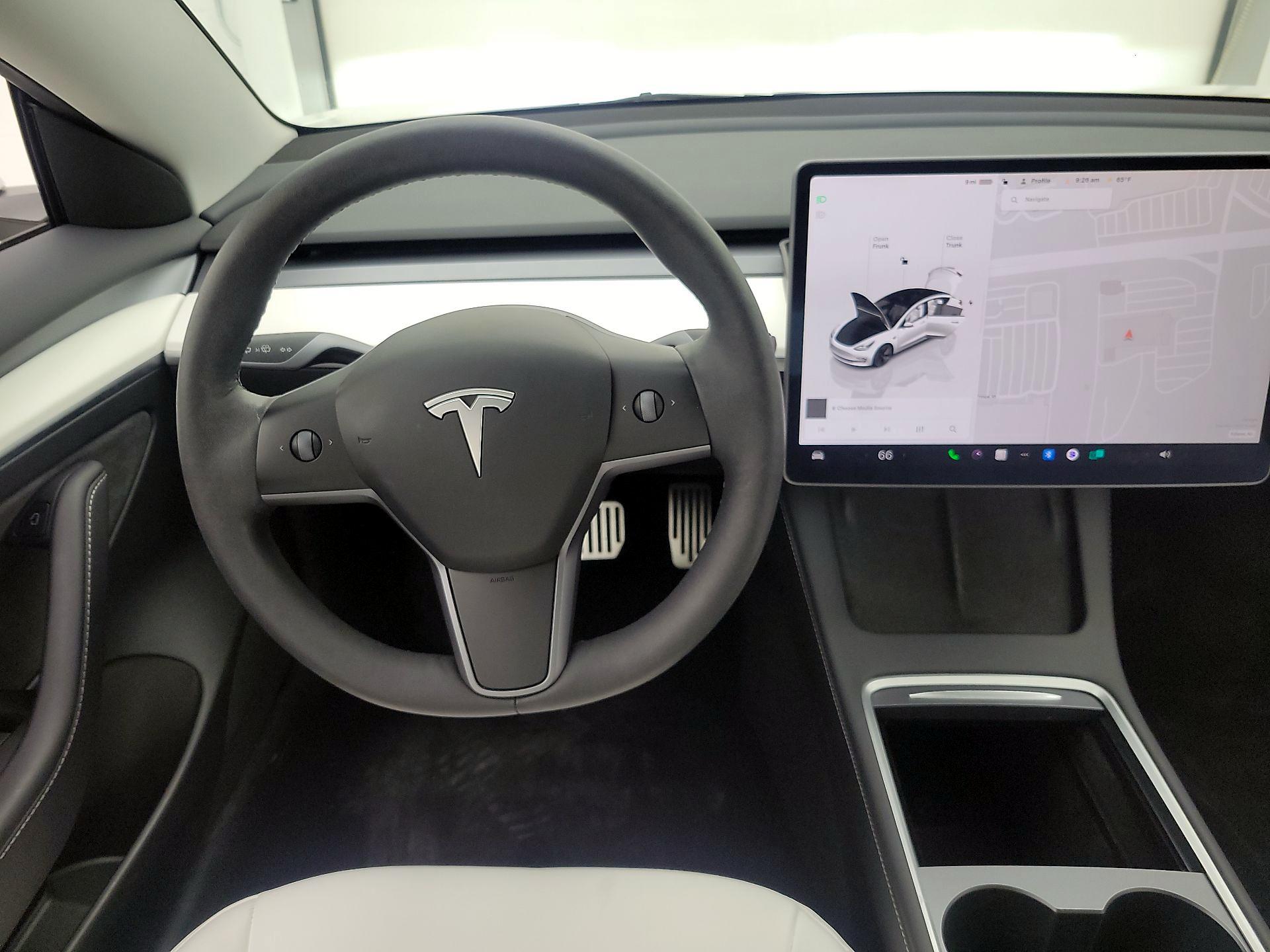 Thumbnail: 2023 Tesla Model 3 - 10