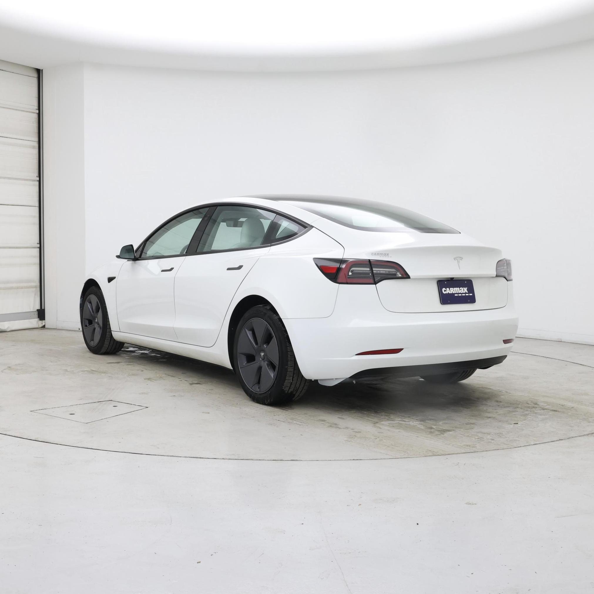 Thumbnail: 2023 Tesla Model 3 - 2