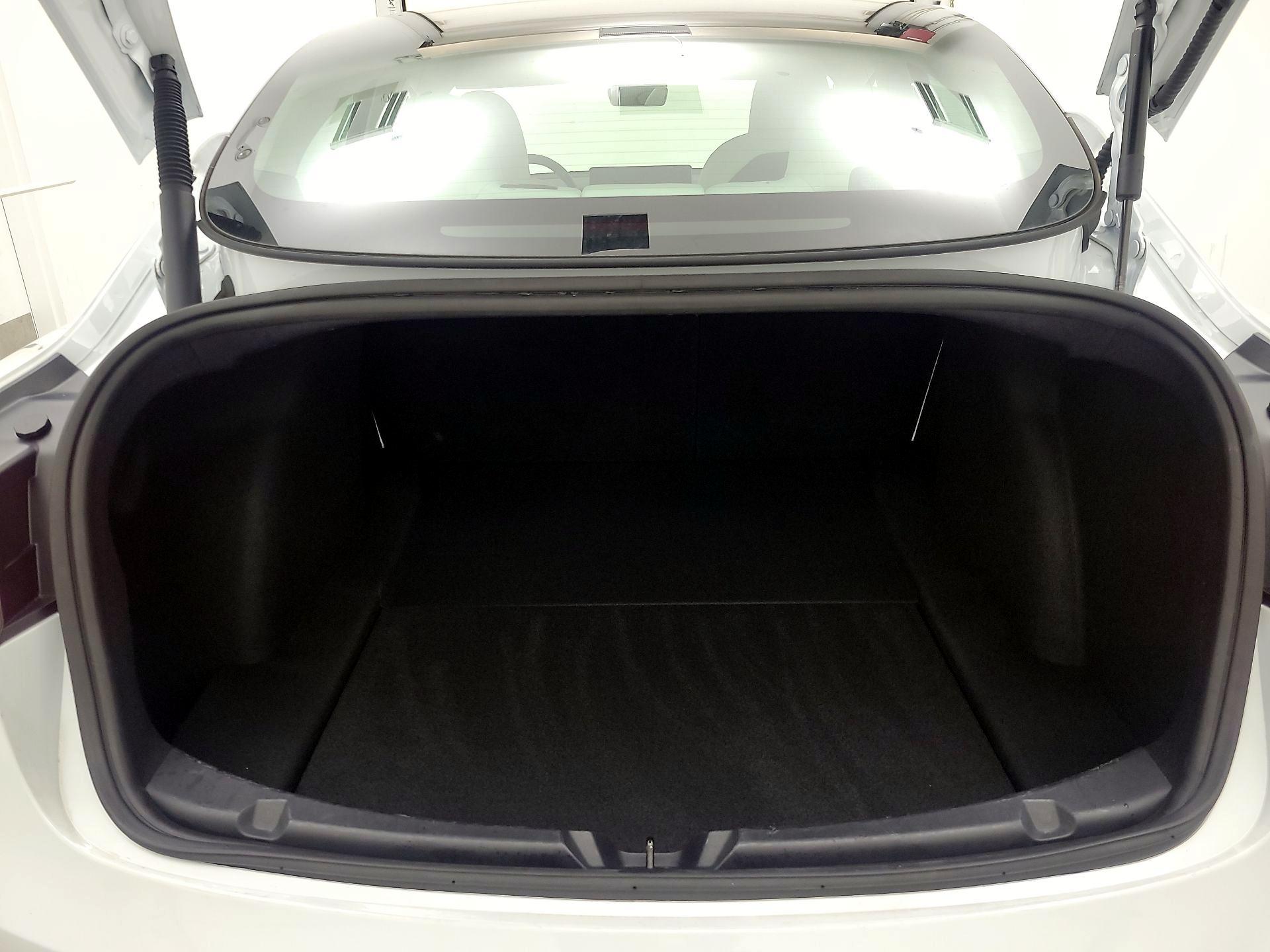 Thumbnail: 2023 Tesla Model 3 - 20