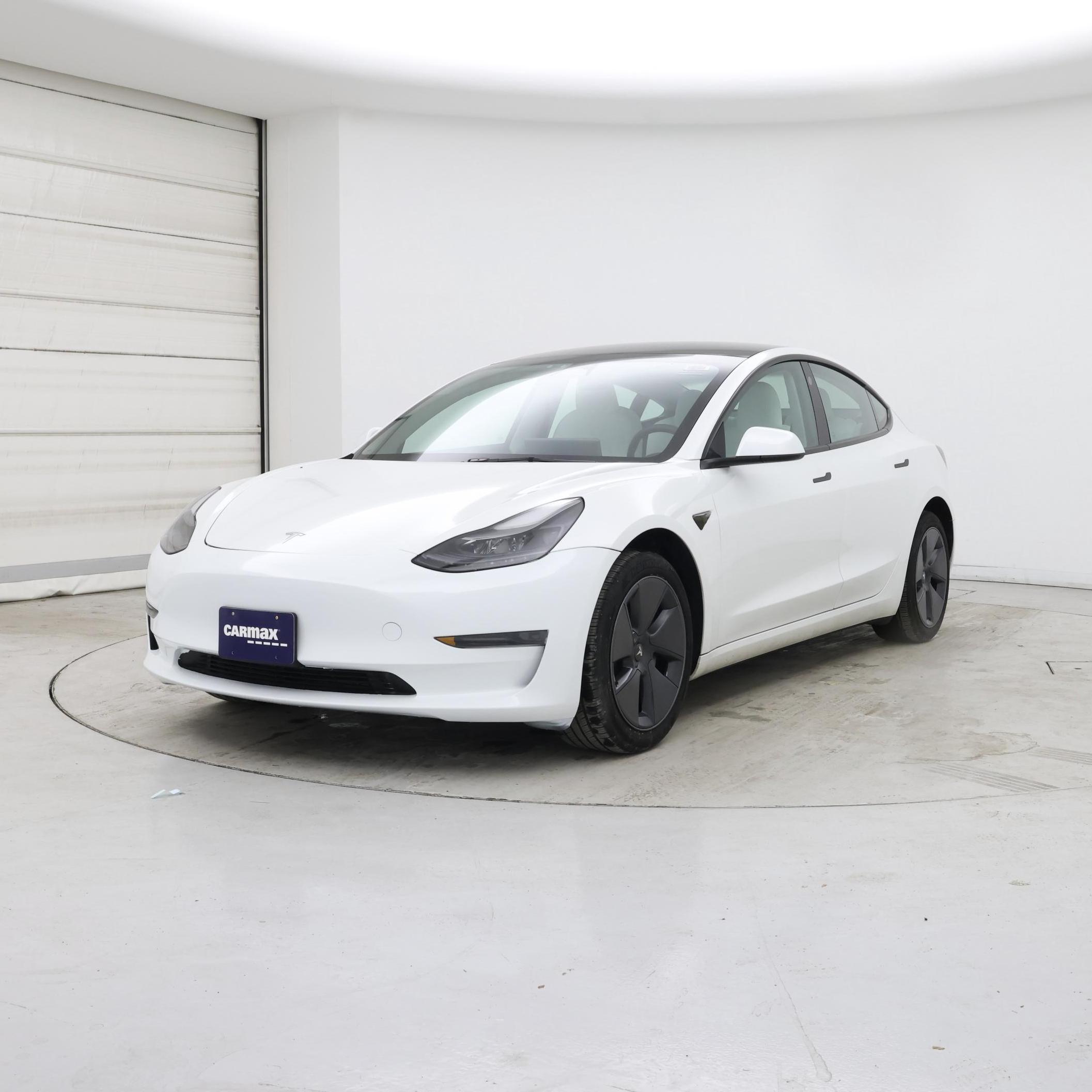 Thumbnail: 2023 Tesla Model 3 - 4