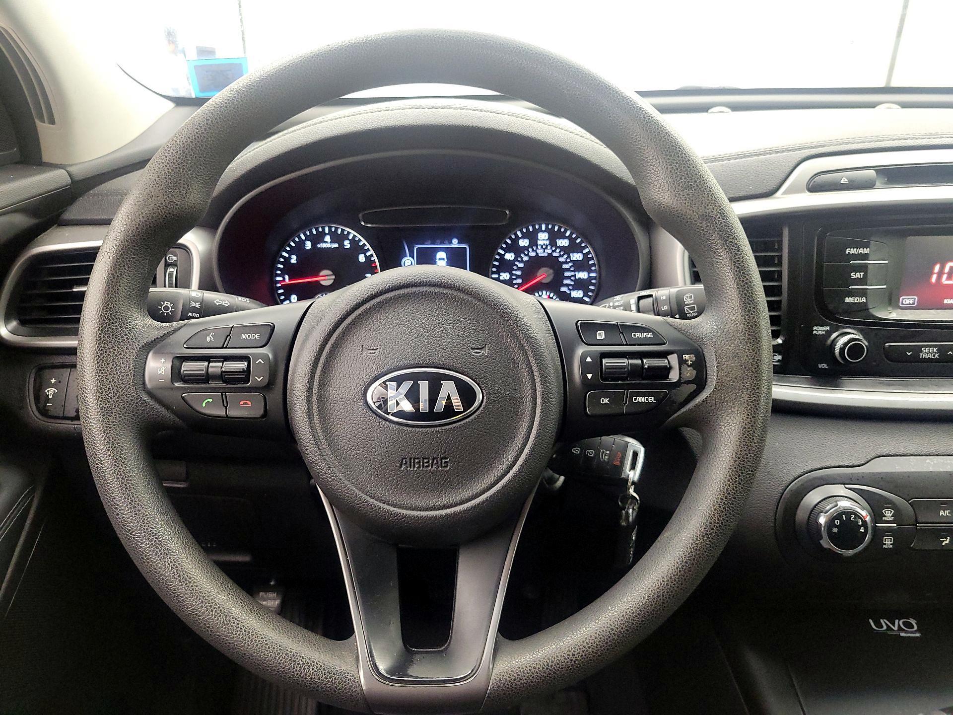 Thumbnail: 2016 Kia Sorento - 10