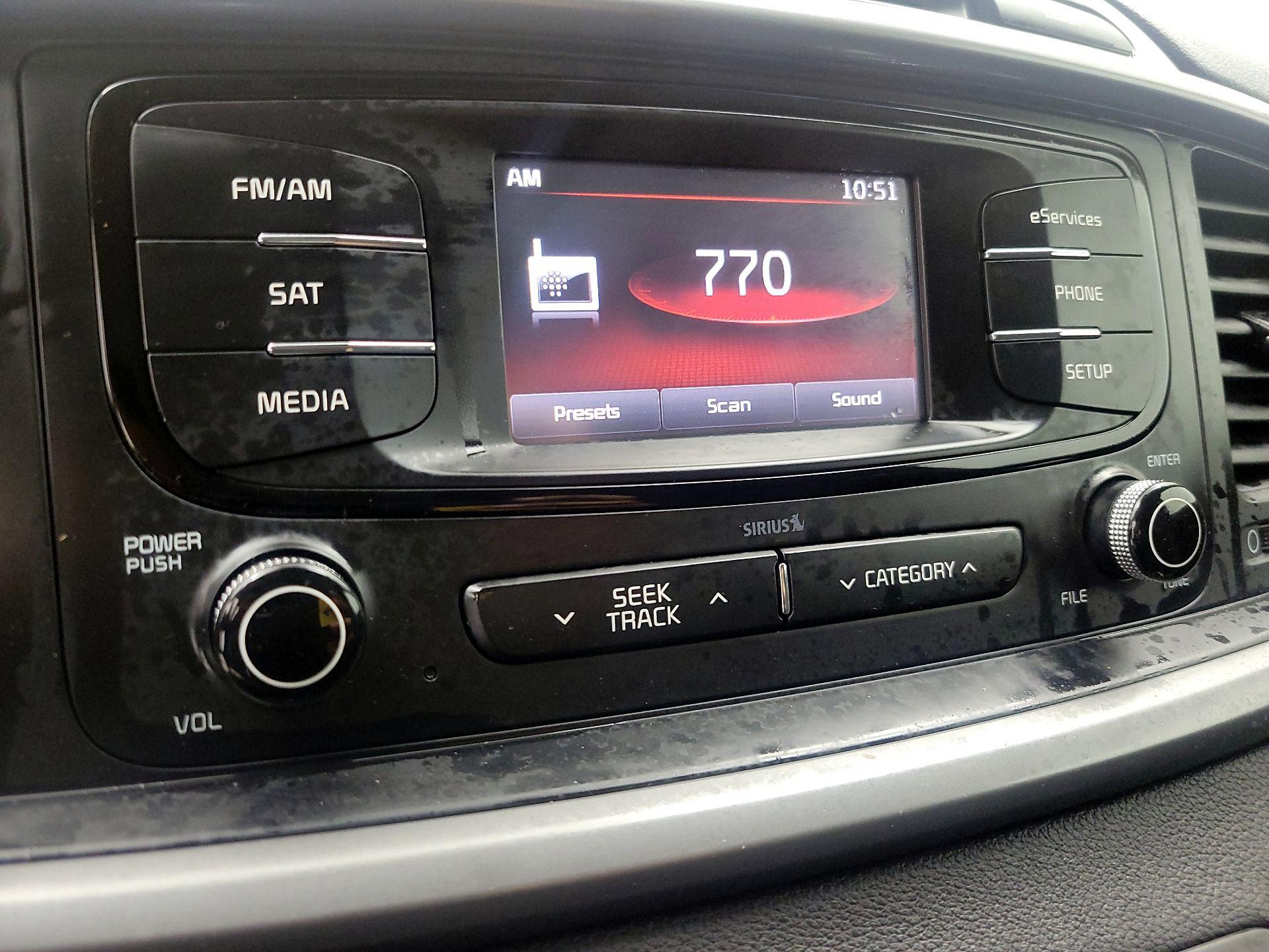 Thumbnail: 2016 Kia Sorento - 15