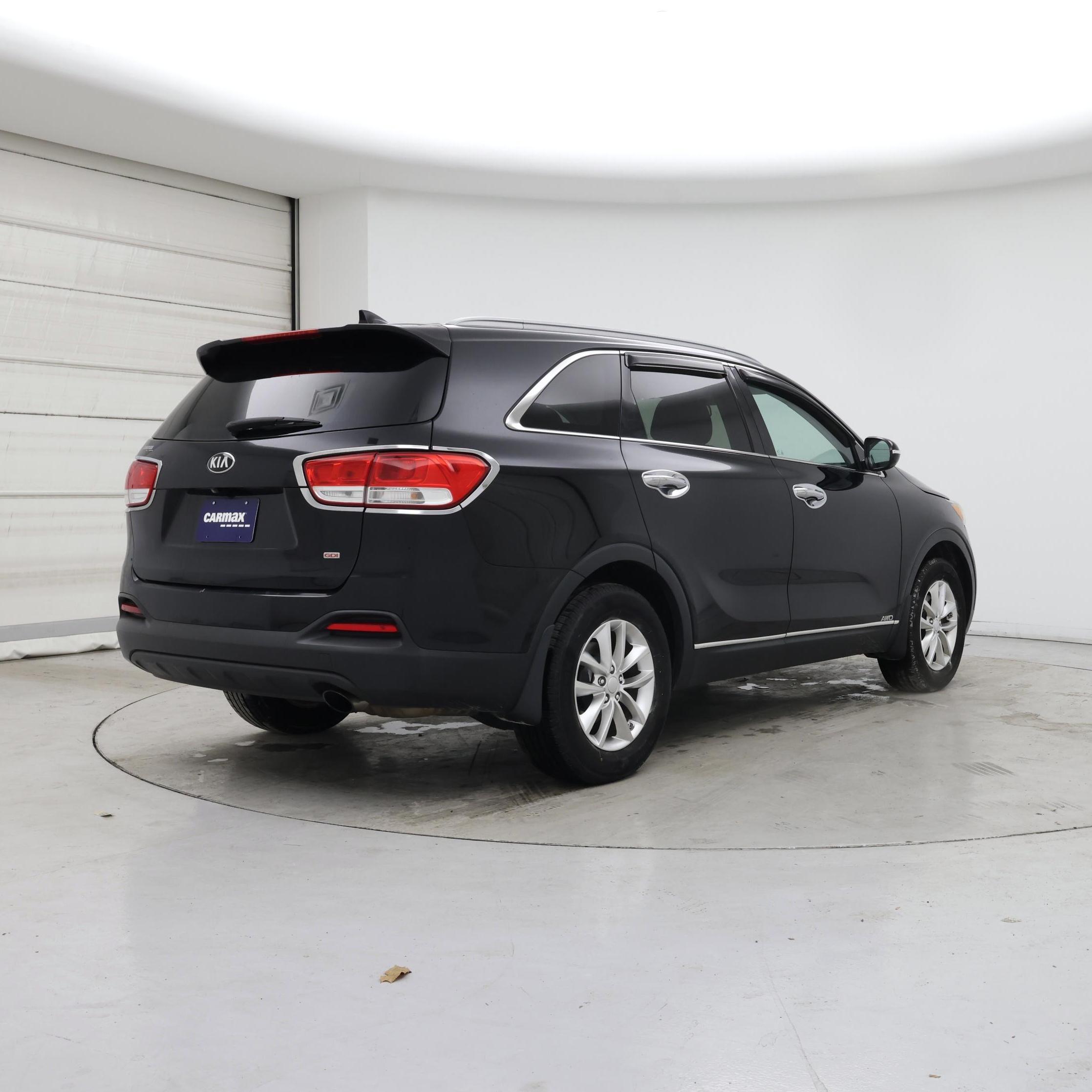 Thumbnail: 2016 Kia Sorento - 8