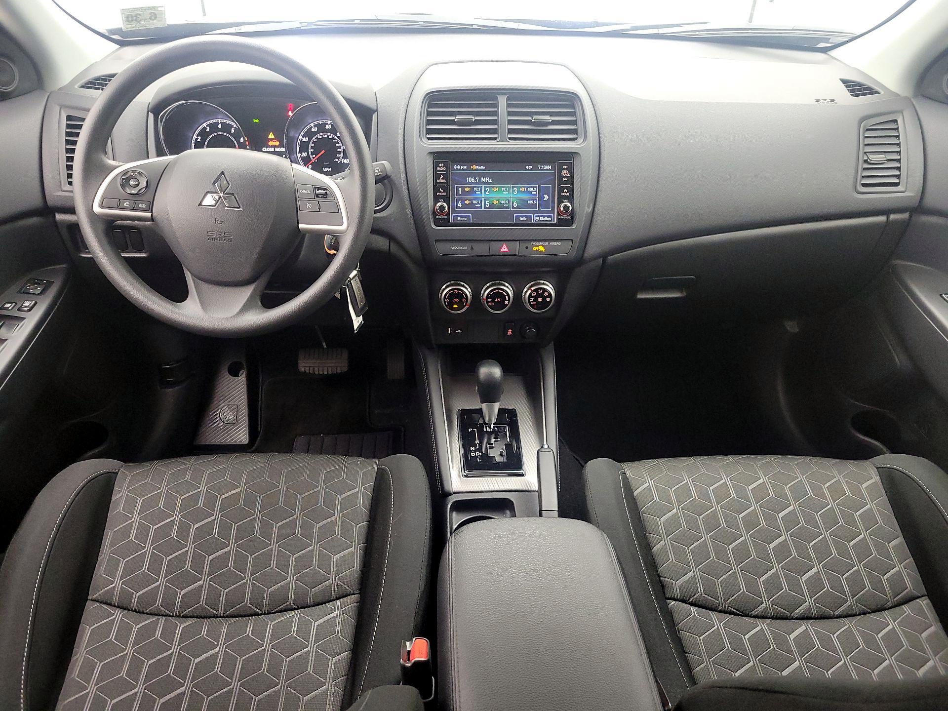 Thumbnail: 2025 Mitsubishi Outlander Sport - 9