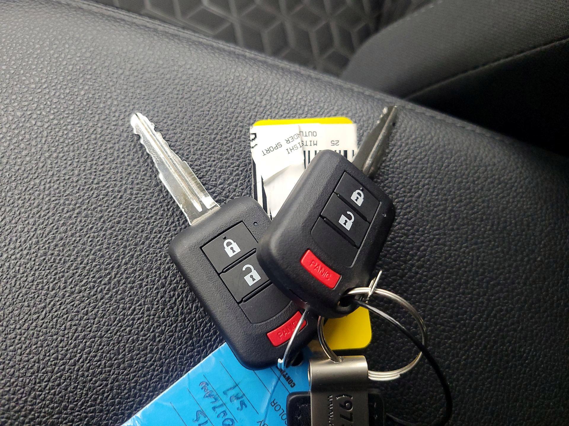 Thumbnail: 2025 Mitsubishi Outlander Sport - 20