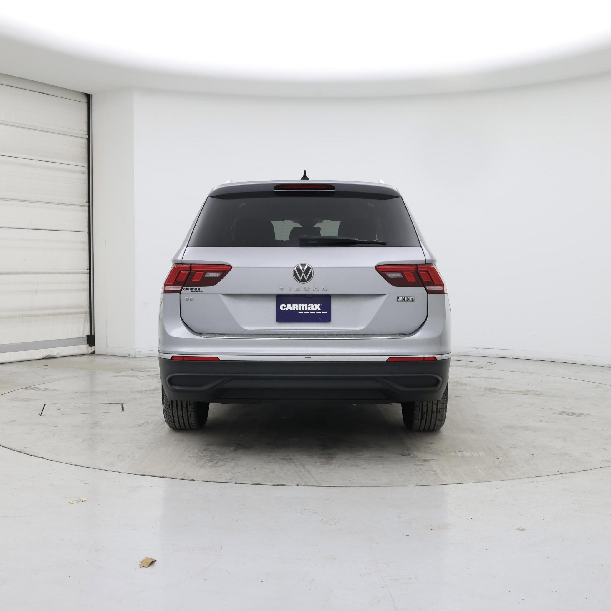 Thumbnail: 2023 Volkswagen Tiguan - 6