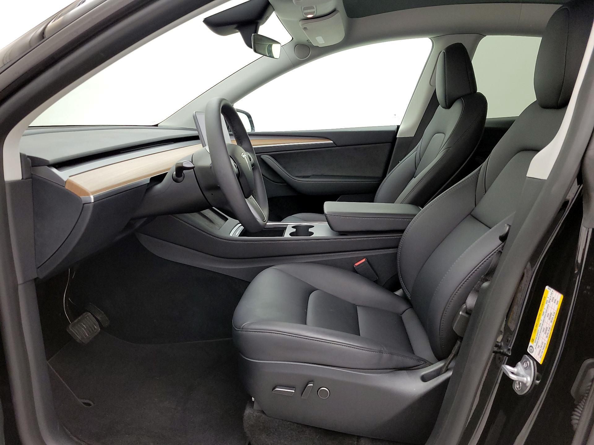 Thumbnail: 2023 Tesla Model Y - 11