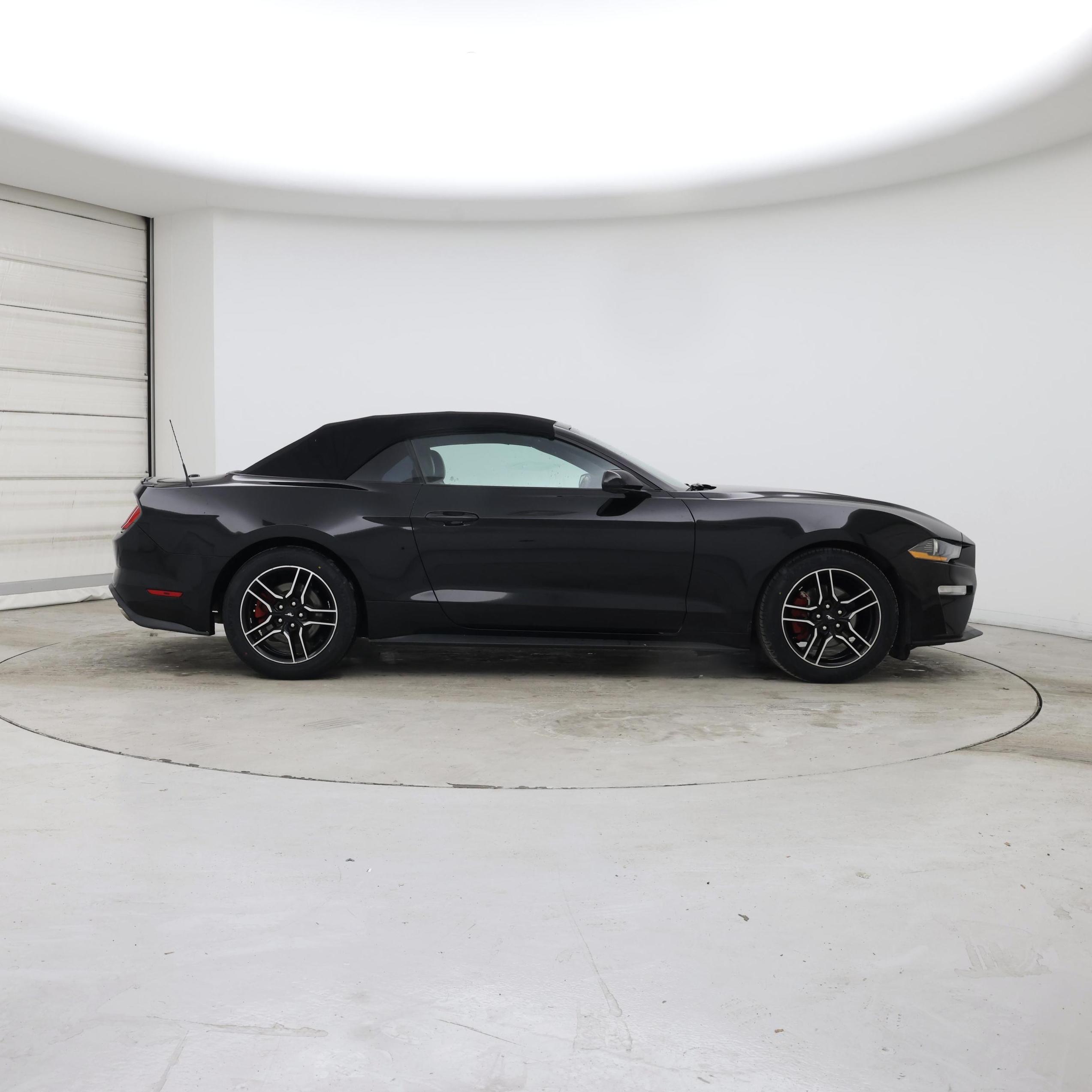 Thumbnail: 2021 Ford Mustang - 7