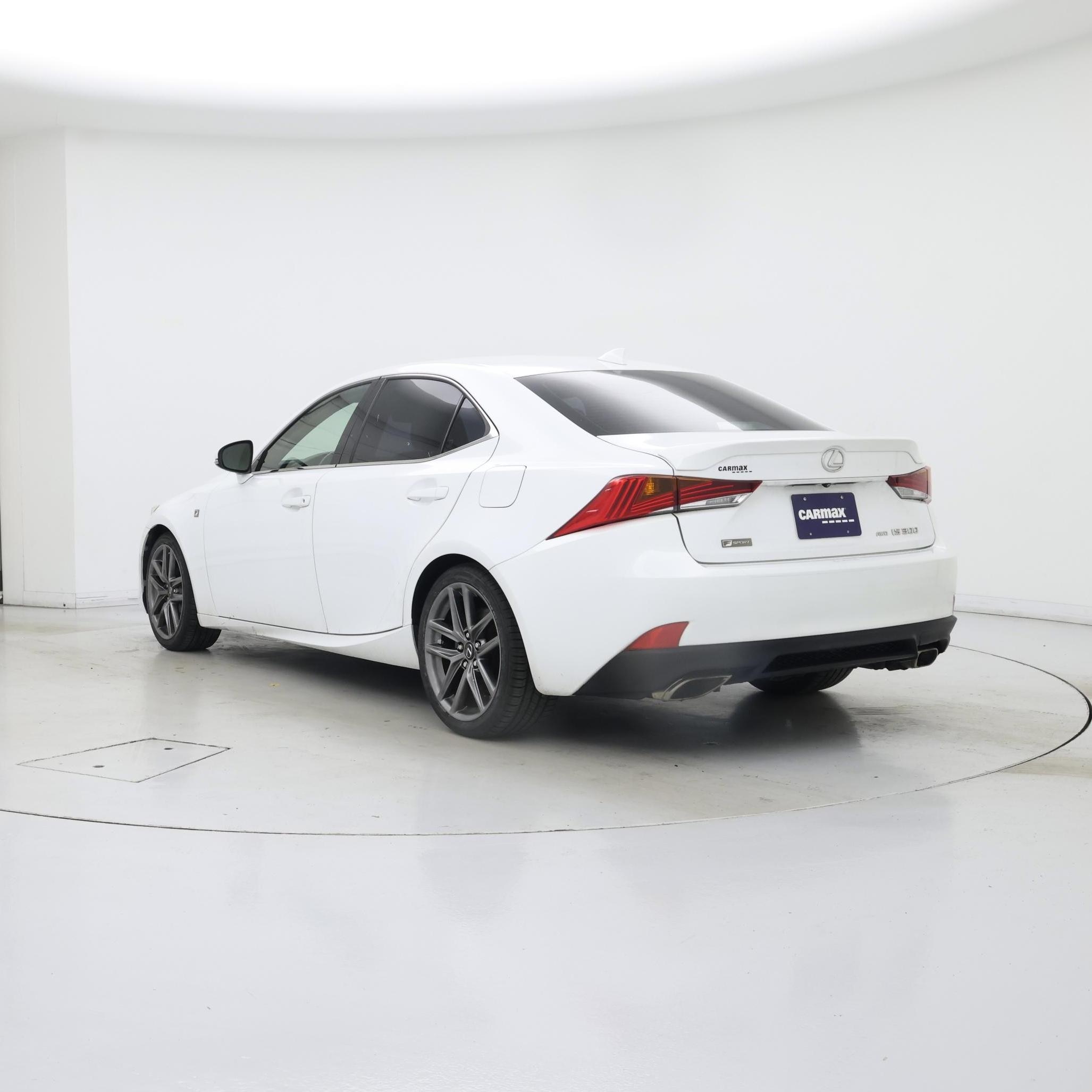 Thumbnail: 2017 Lexus IS - 2