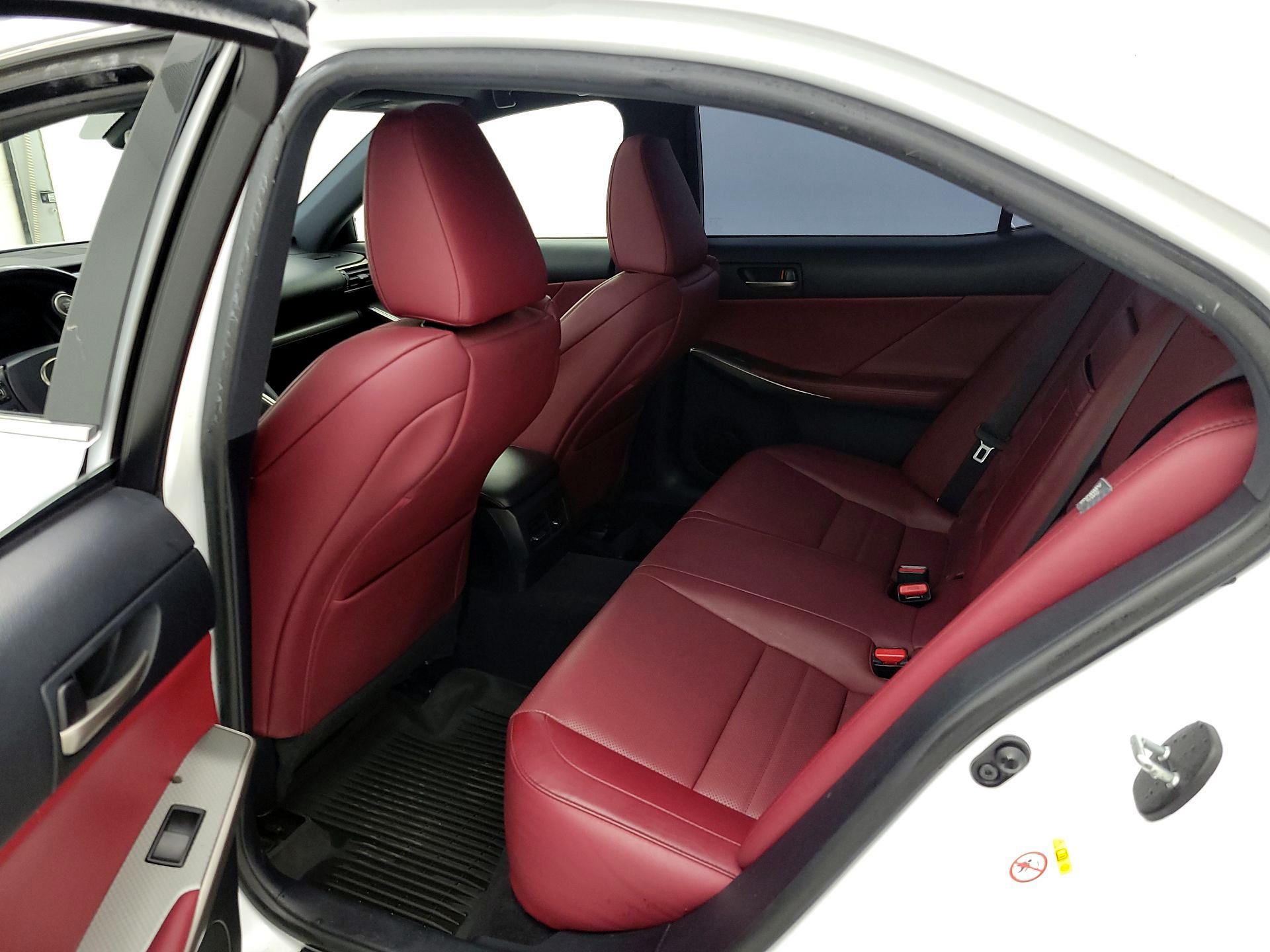 Thumbnail: 2017 Lexus IS - 19