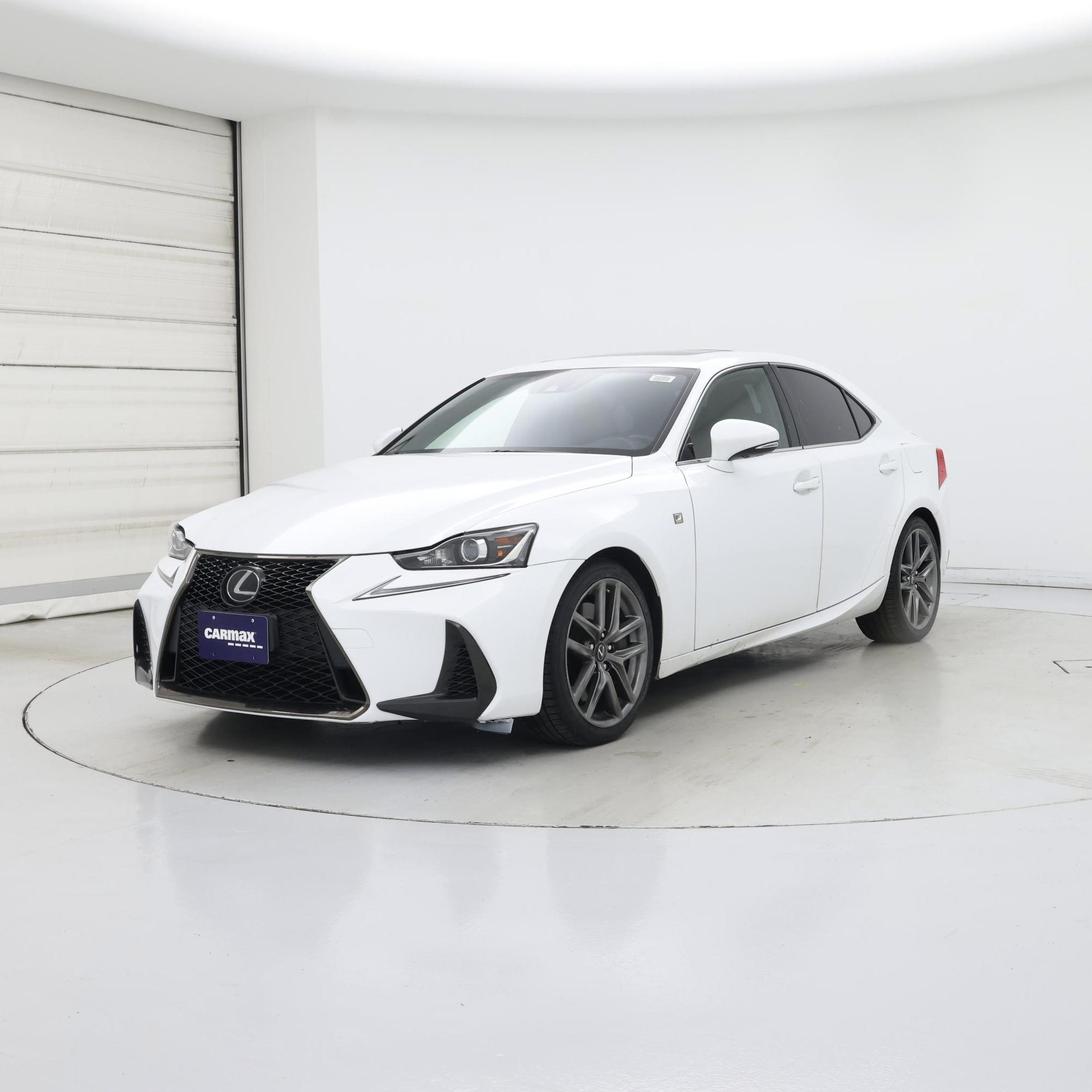 Thumbnail: 2017 Lexus IS - 4