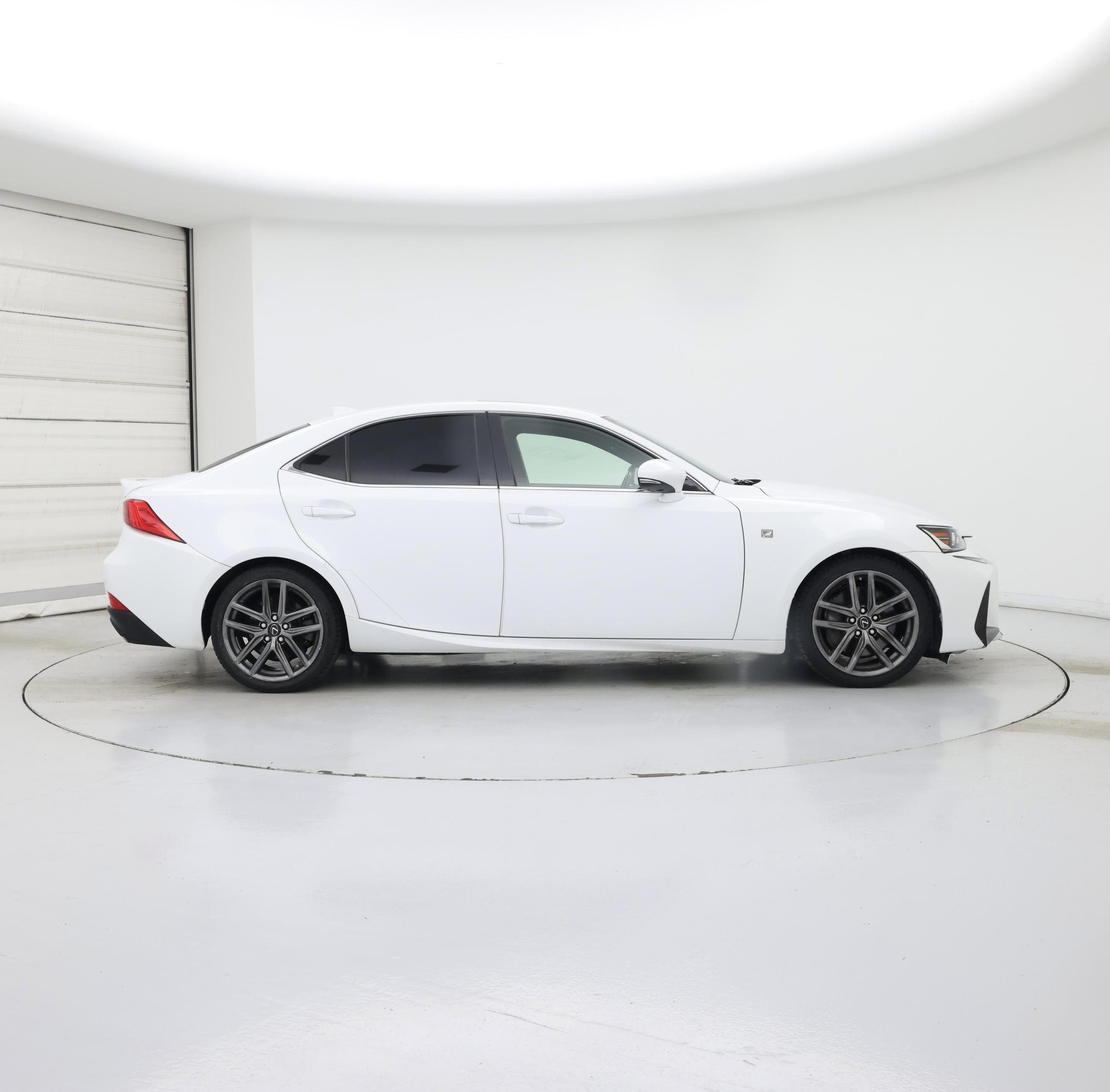 Thumbnail: 2017 Lexus IS - 7