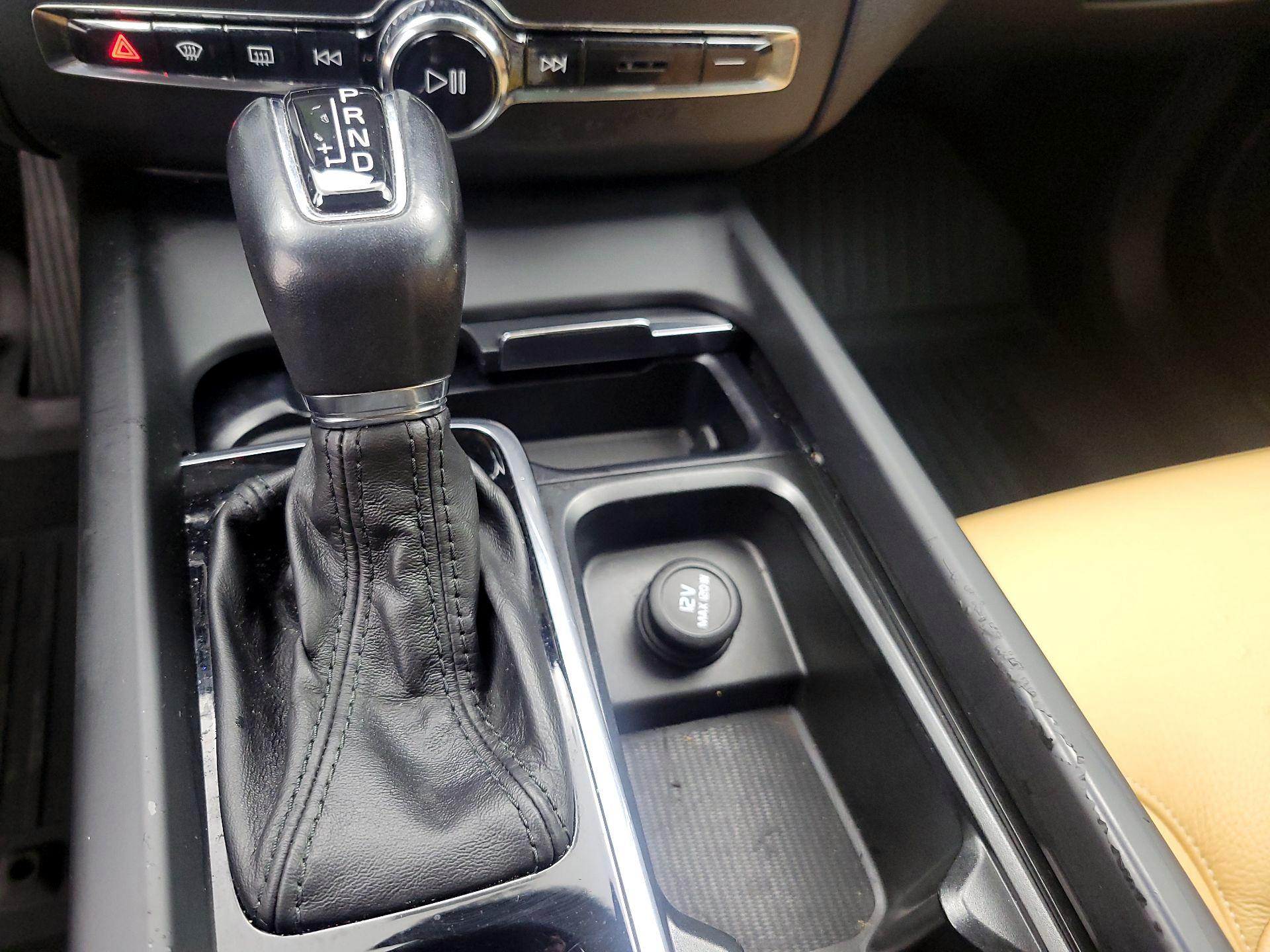 Thumbnail: 2020 Volvo XC60 - 17