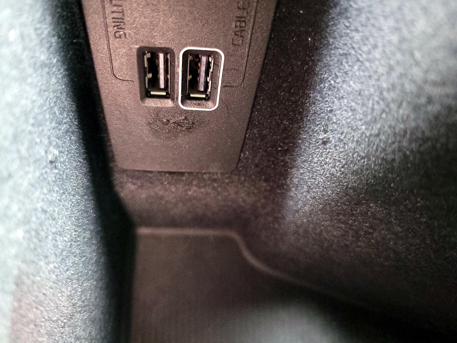 Thumbnail: 2020 Volvo XC60 - 18