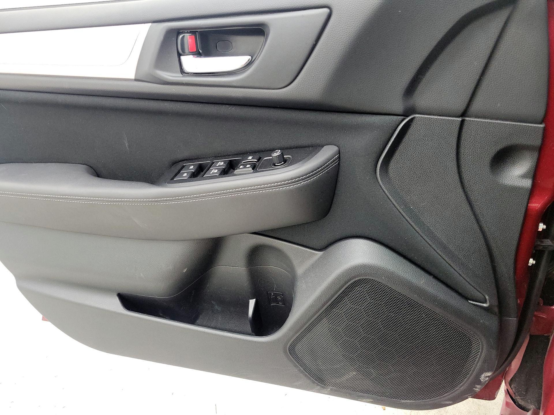 Thumbnail: 2015 Subaru Legacy - 12