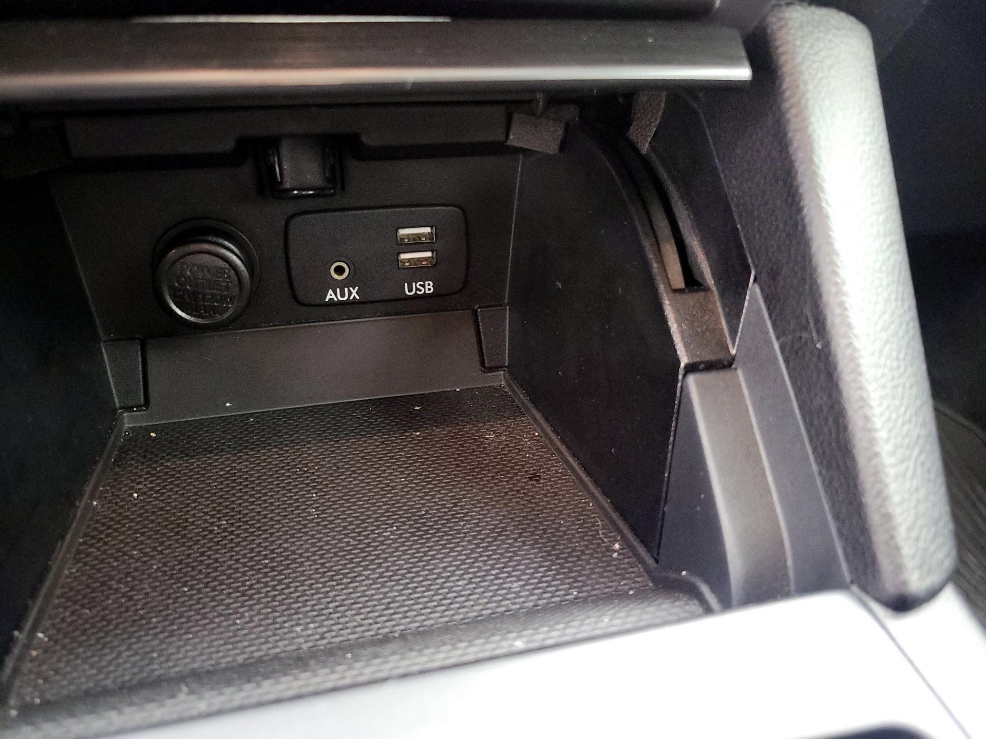 Thumbnail: 2015 Subaru Legacy - 18