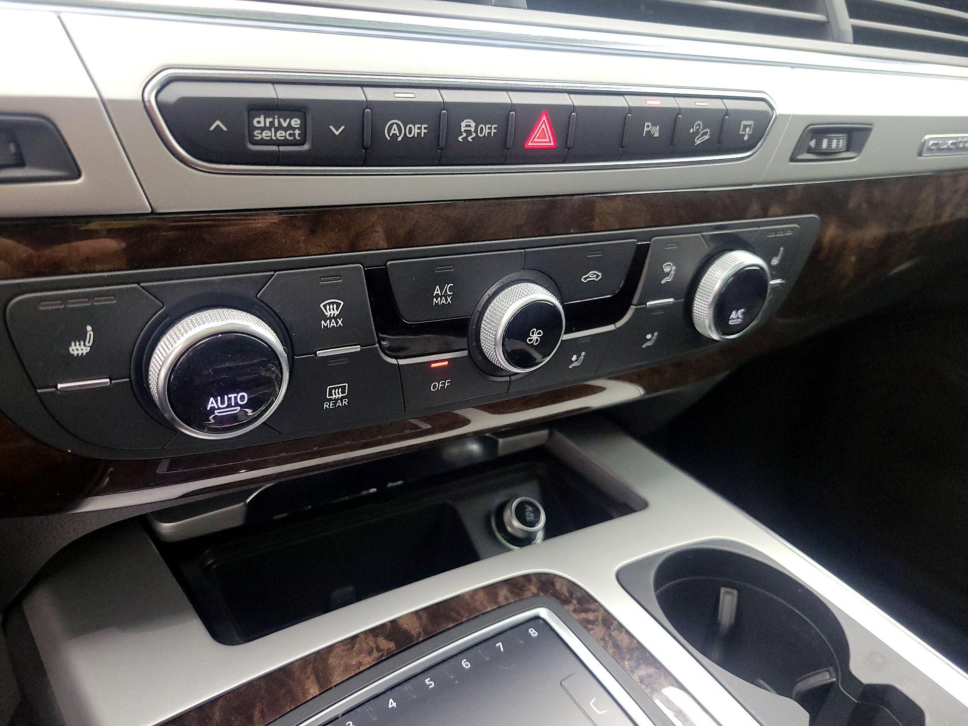 Thumbnail: 2017 Audi Q7 - 17