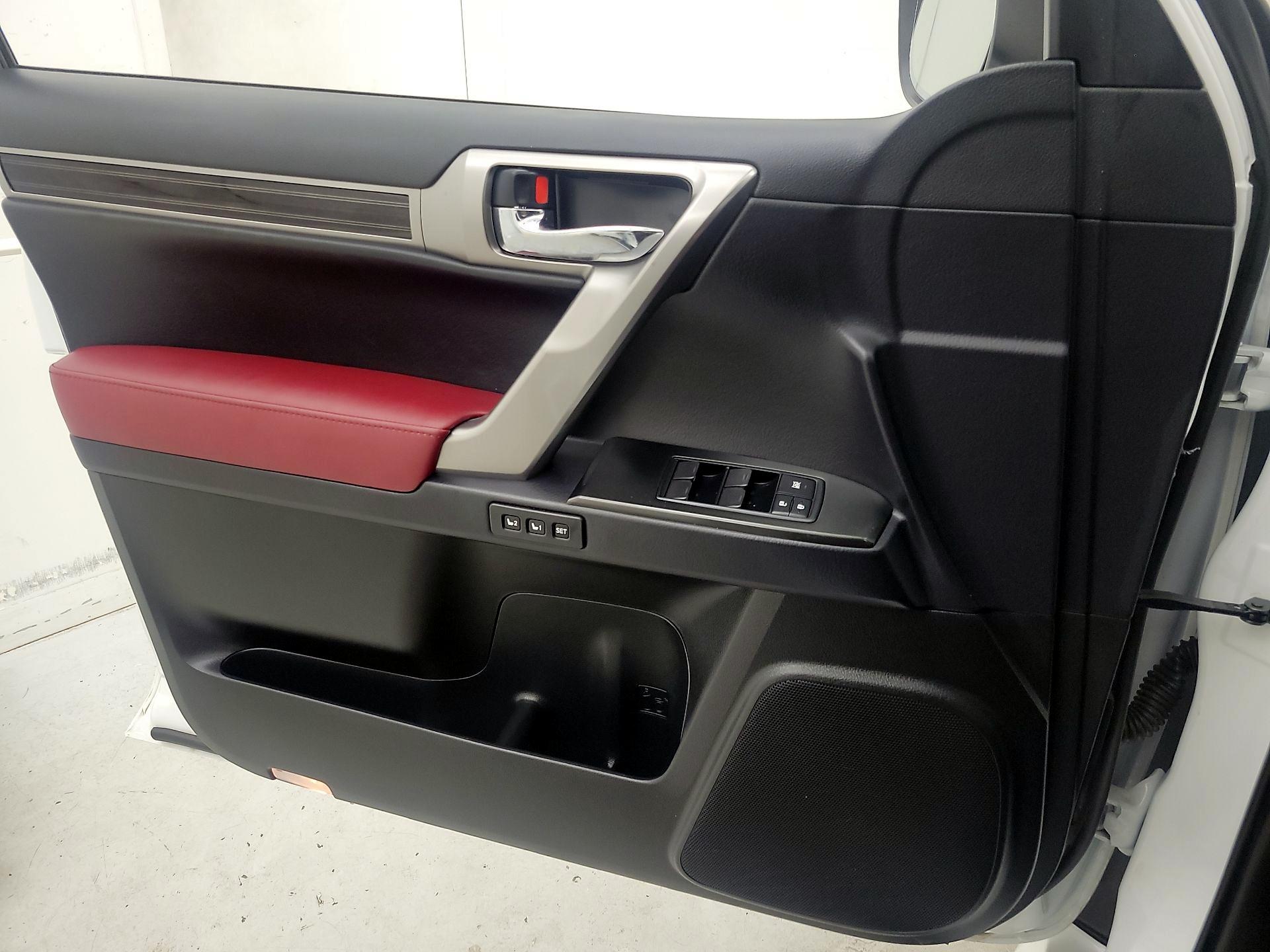 Thumbnail: 2022 Lexus GX - 12