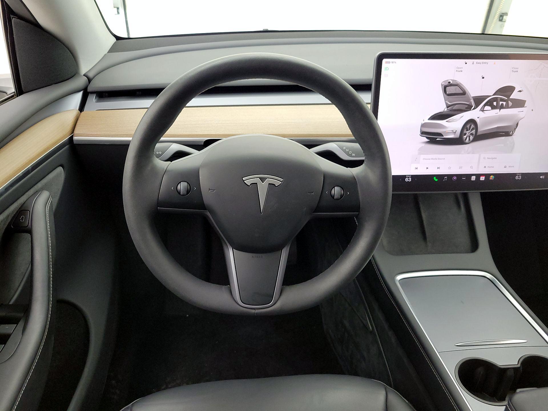 Thumbnail: 2023 Tesla Model Y - 10