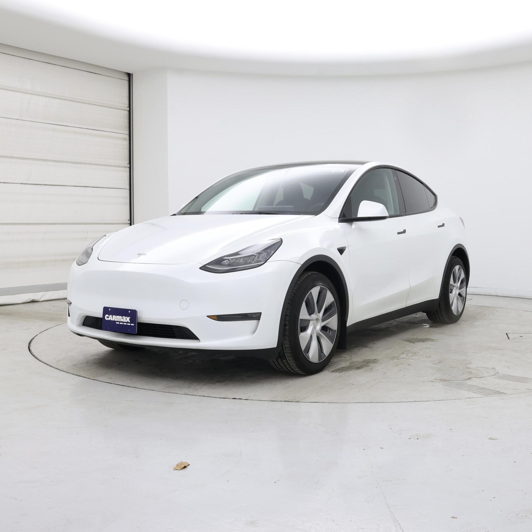 Thumbnail: 2023 Tesla Model Y - 4