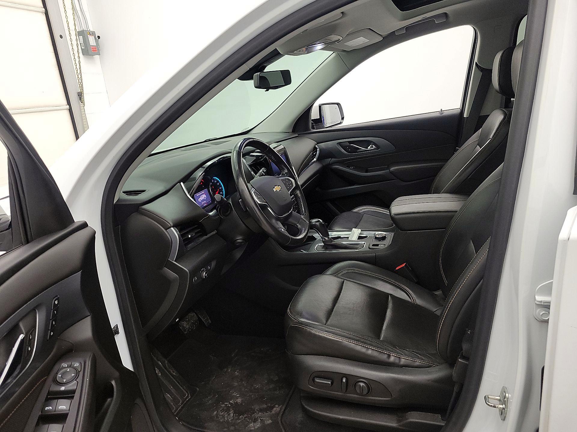 Thumbnail: 2020 Chevrolet Traverse - 11