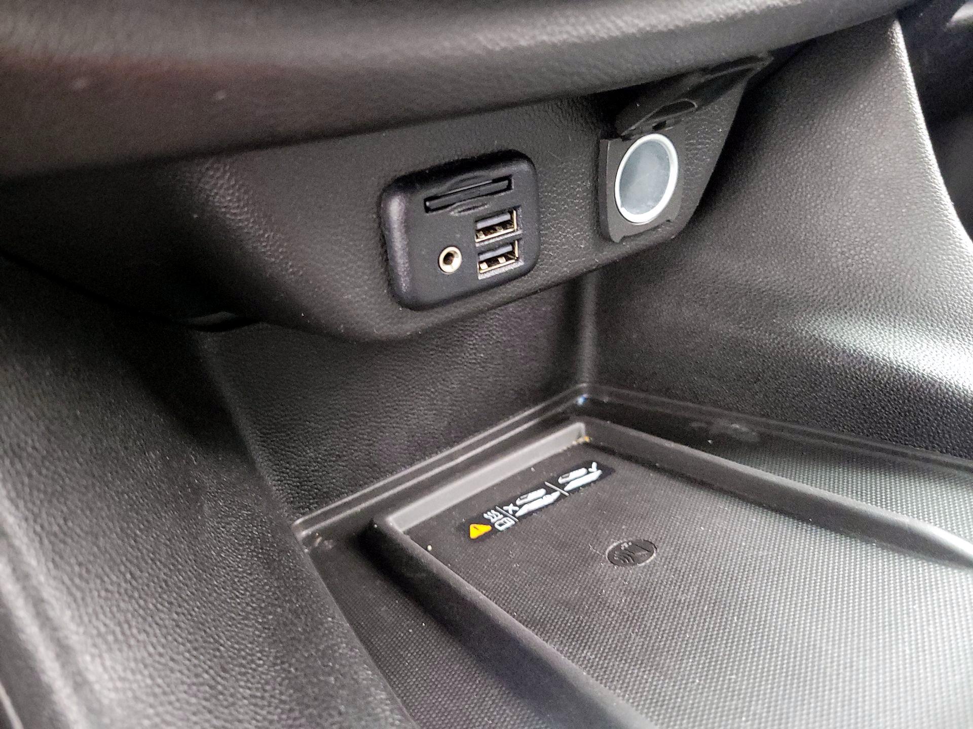 Thumbnail: 2020 Chevrolet Traverse - 18