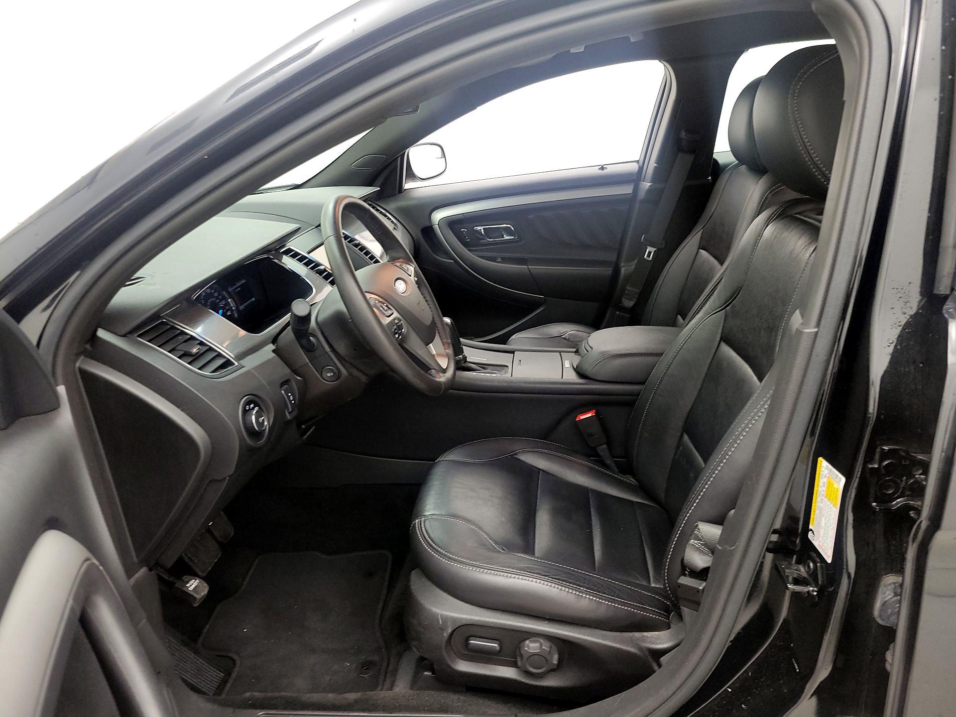 Thumbnail: 2015 Ford Taurus - 11