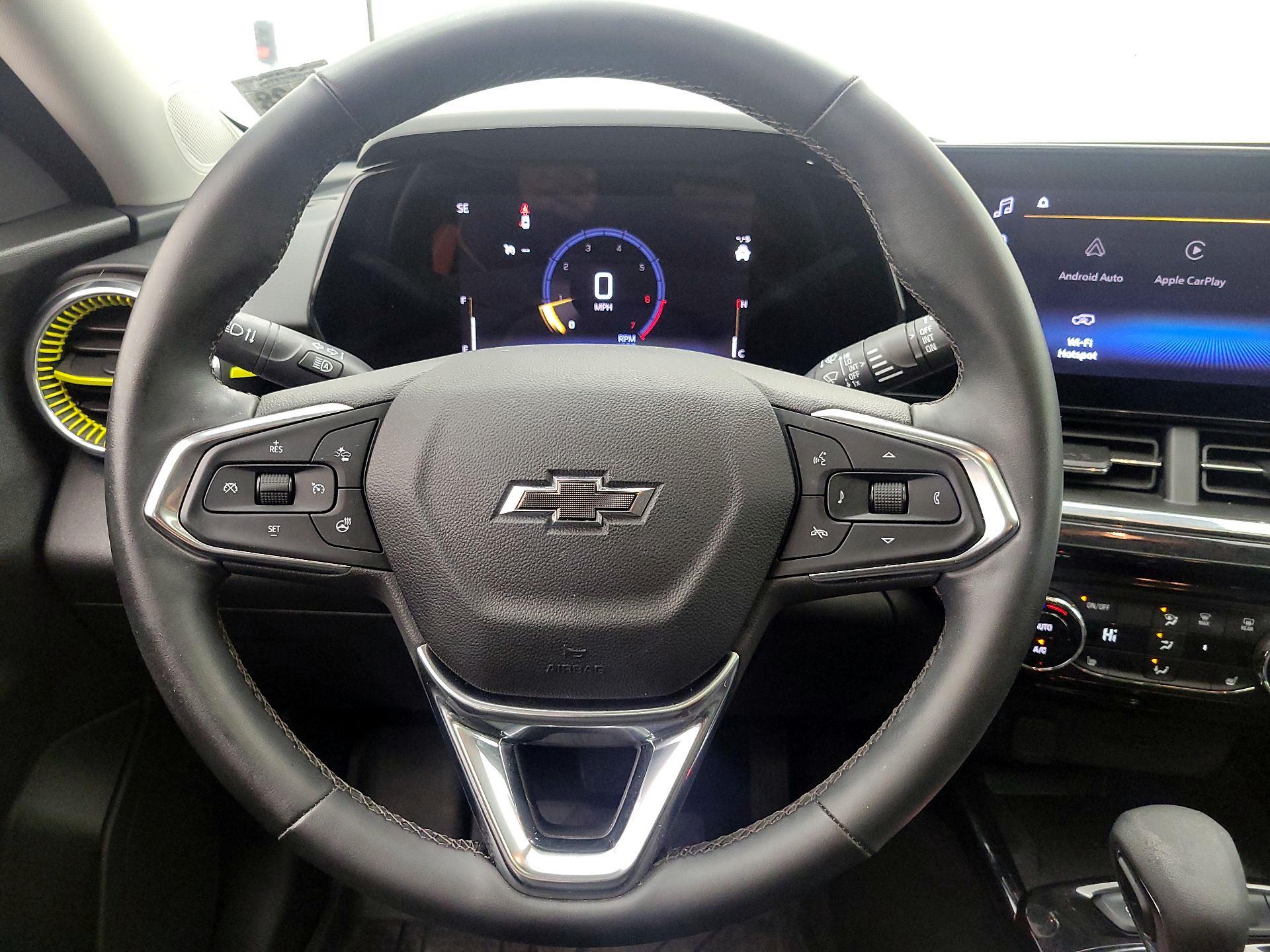 Thumbnail: 2024 Chevrolet Trax - 10