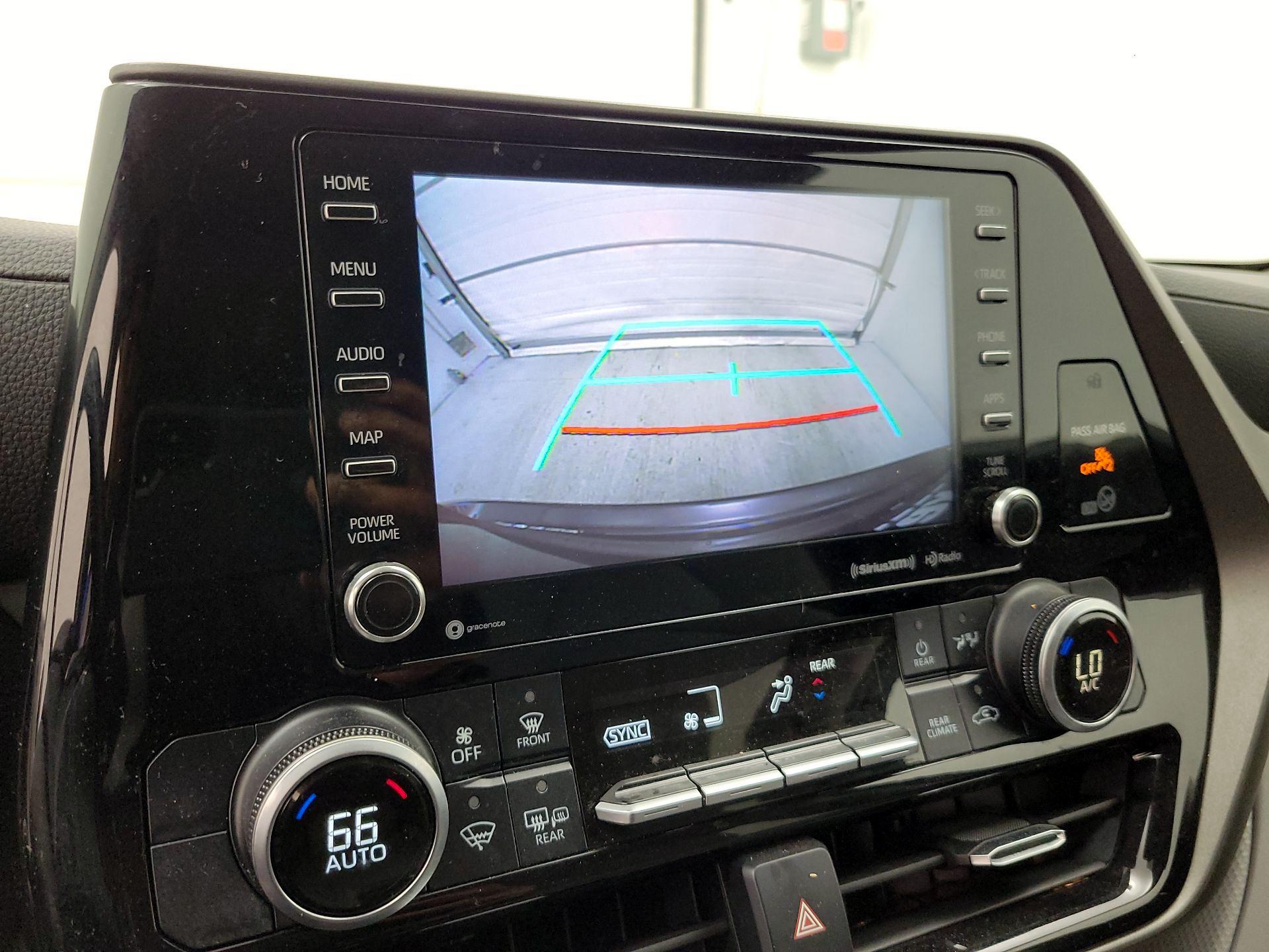 Thumbnail: 2020 Toyota Highlander - 14