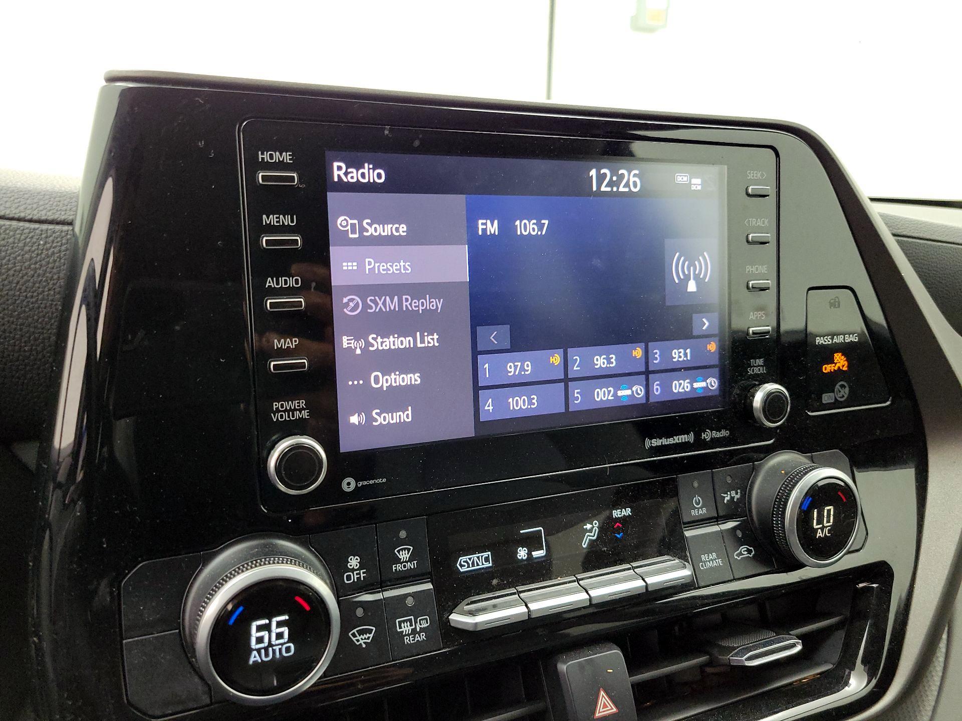 Thumbnail: 2020 Toyota Highlander - 15